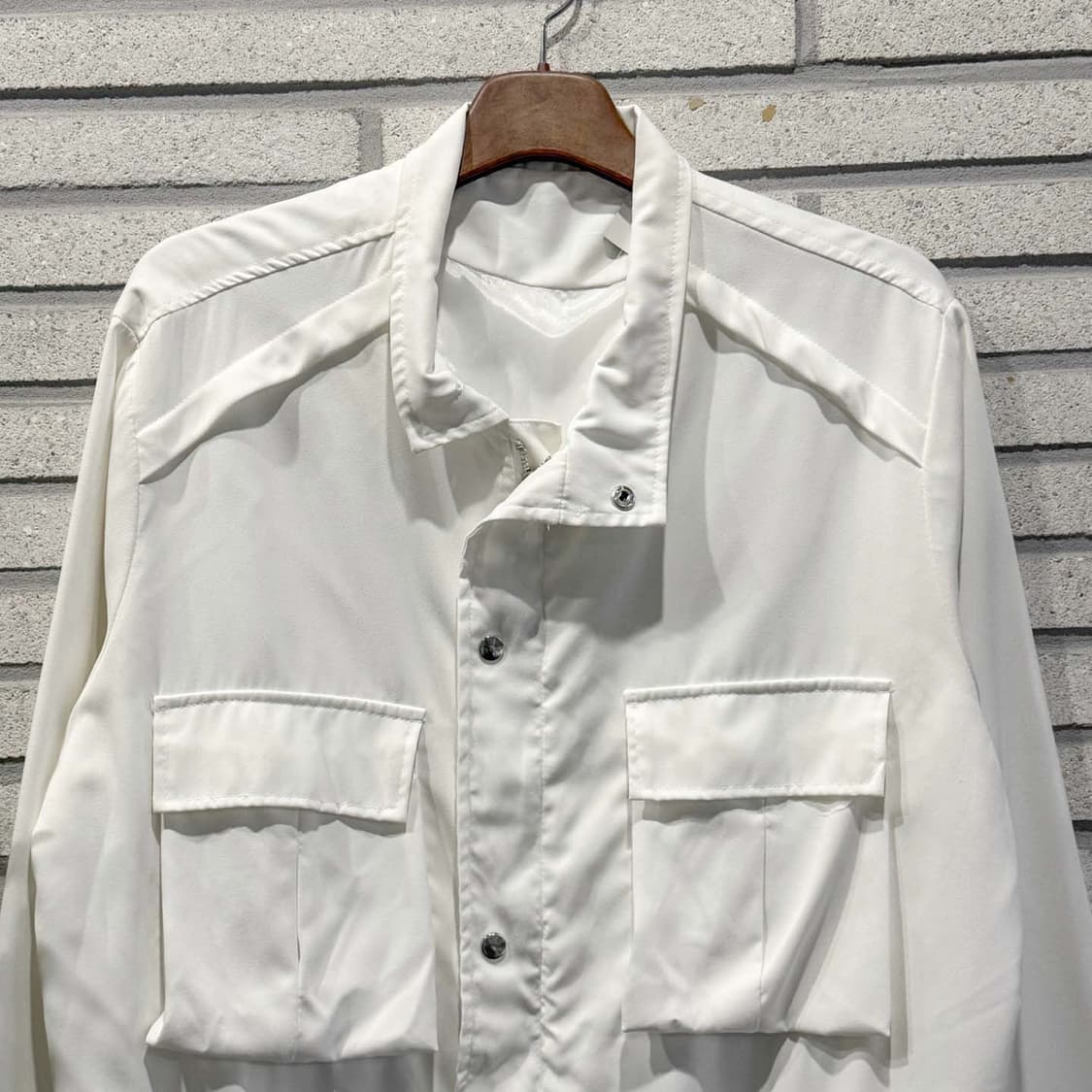 JPN VINTAGE 집업 자켓 스냅버튼 투포켓 밑단밴딩 디테일 화이트 상품이미지3