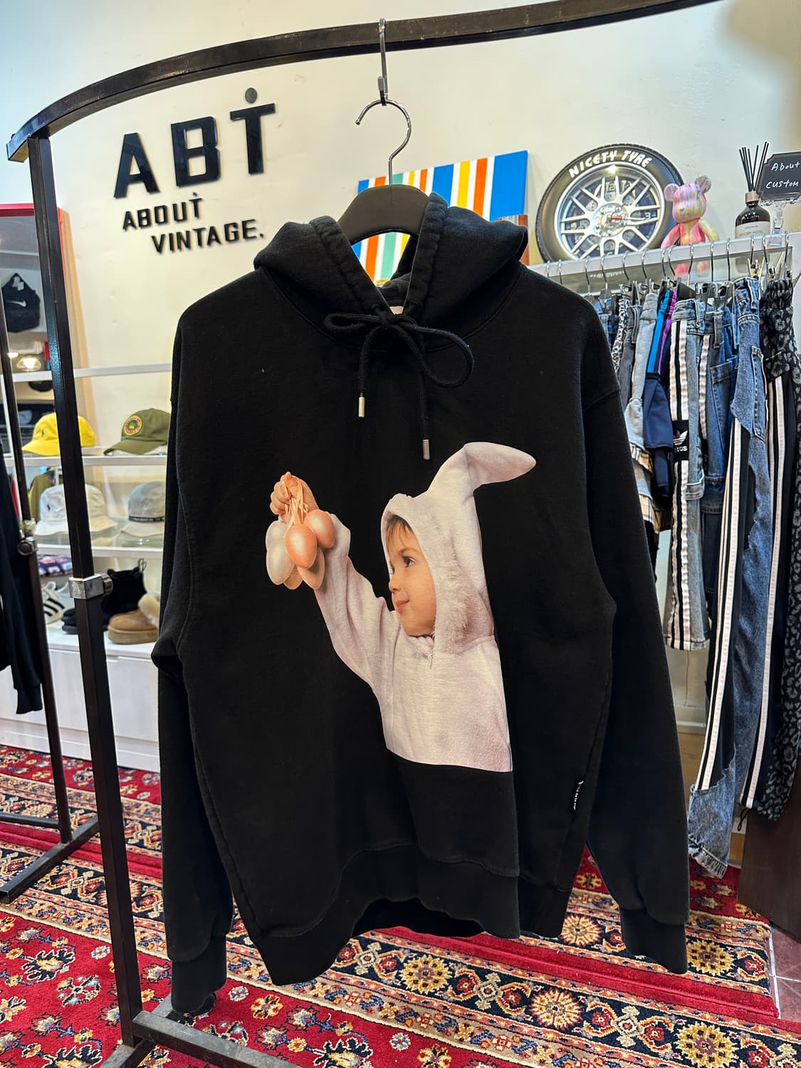  아크메드라비 베이비 페이스 후드 블랙 상품이미지1