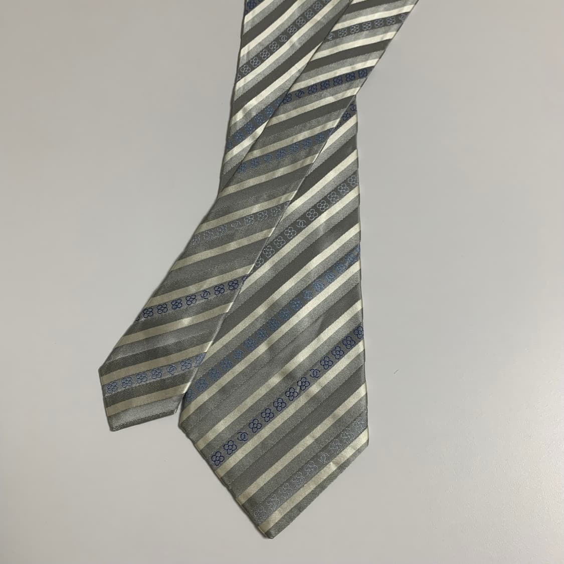 샤넬(CHANEL) 스트라이프 넥타이 명품 A+등급 상품이미지3