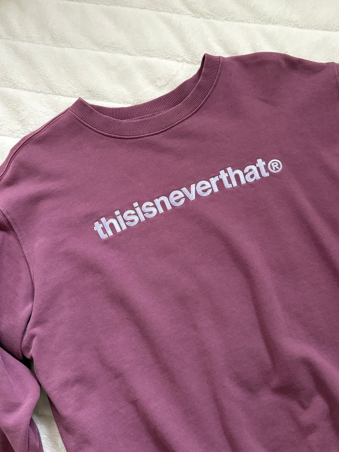 디스이즈네버댓 맨투맨 퍼플 상품이미지1