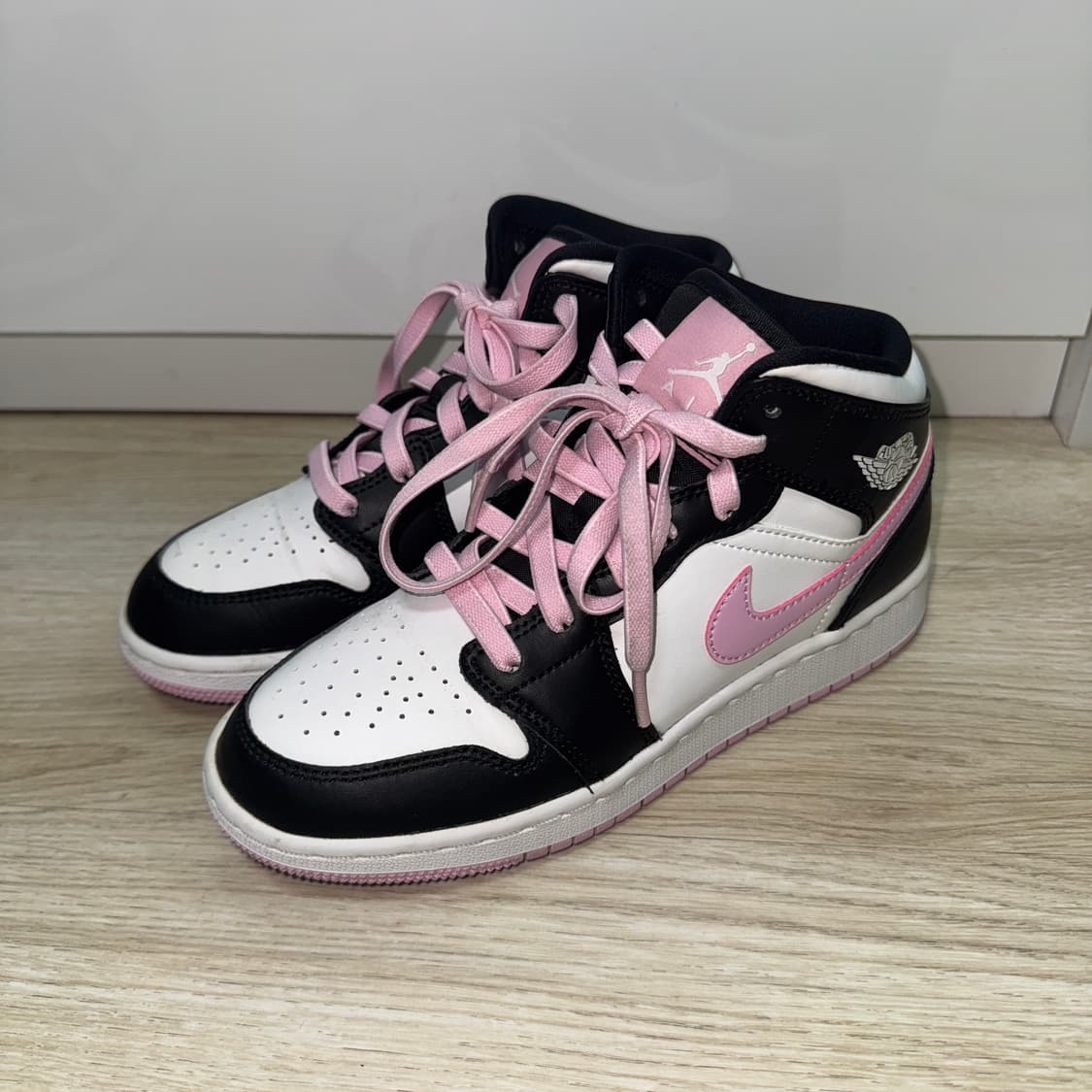 나이키 조던1 미드 라이트 아크틱 핑크 GS 230 상품이미지1