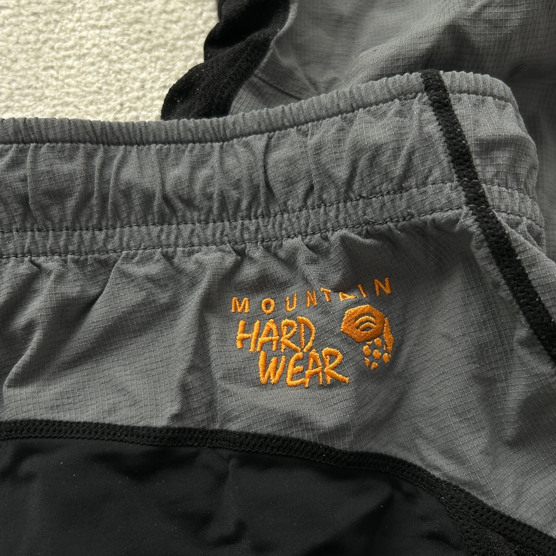 마운틴하드웨어 트레킹 바지  상품이미지2