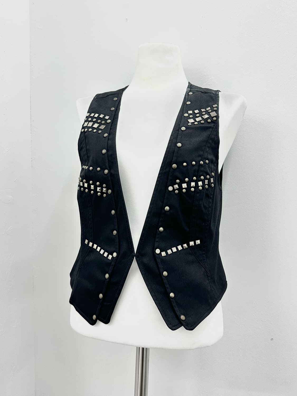 Vintage stud point vest 상품이미지8
