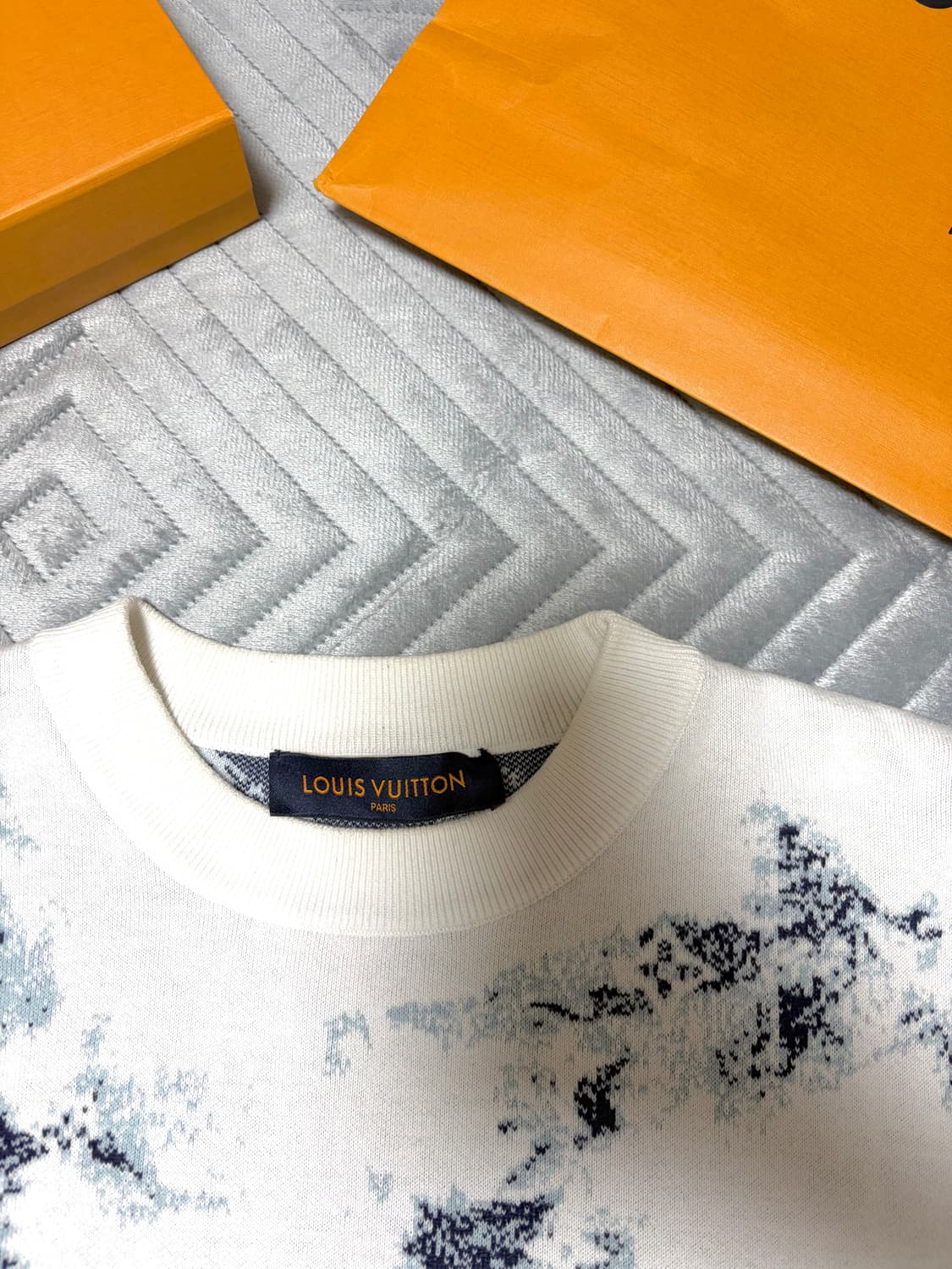 루이비통 반다나 니트 상품이미지4