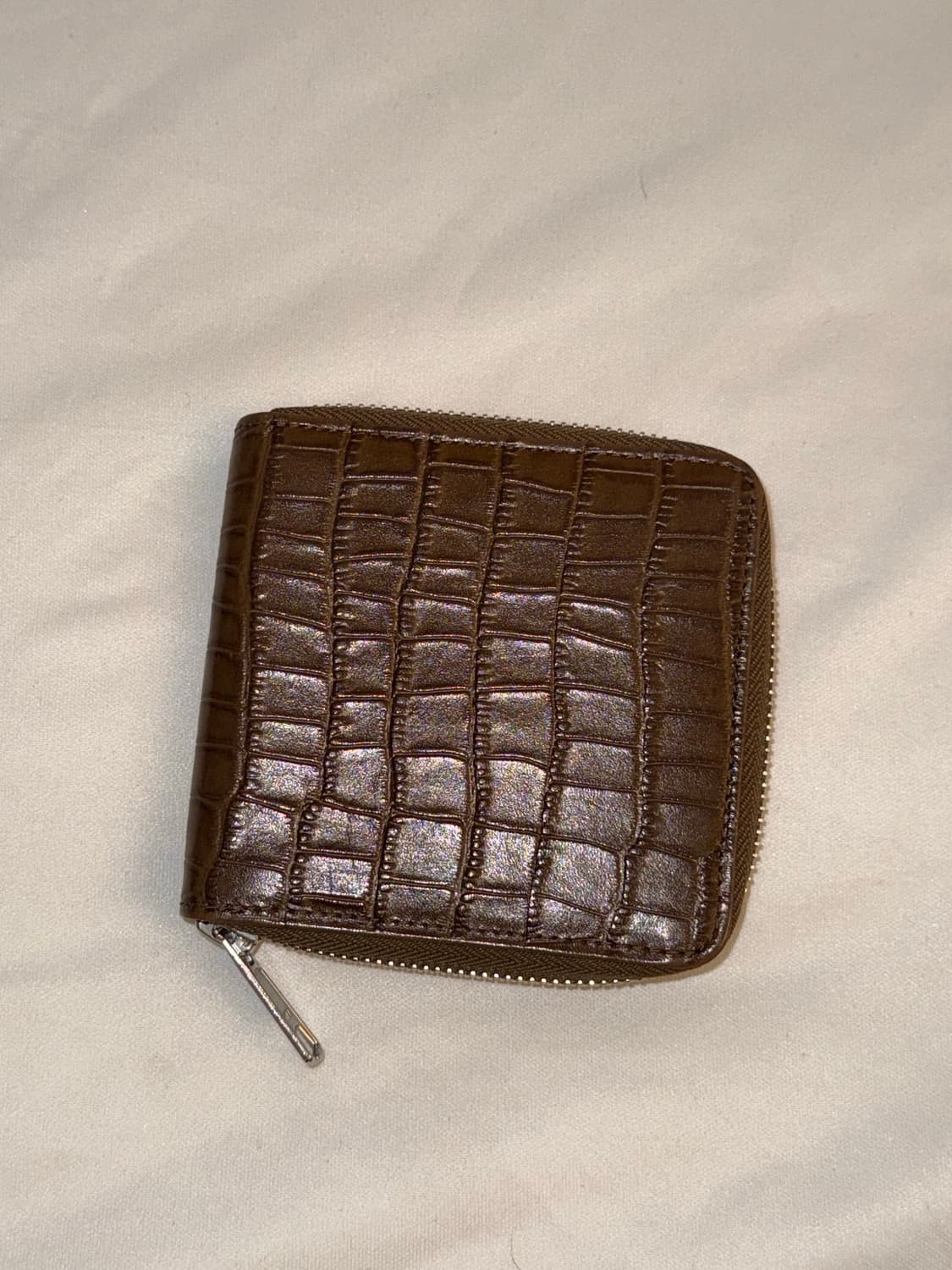 레귤라 지갑 PATTERNED LEATHER ZIP WALLET 상품이미지1