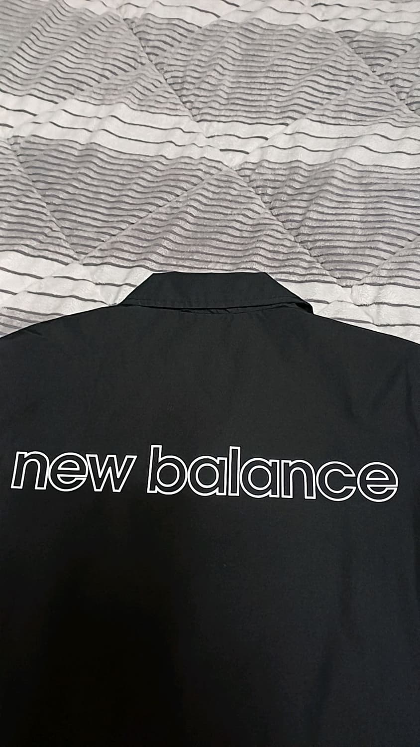 뉴발란스 반팔바람막이 100 가슴58 기장75 상품이미지6