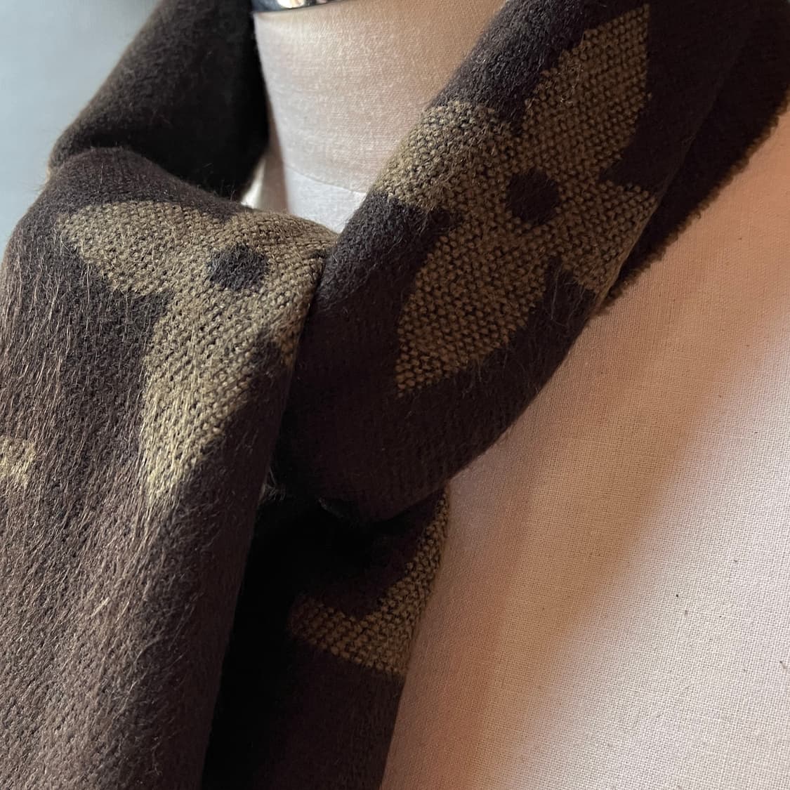 올드 루이비통 모노그램 울 머플러 상품이미지2