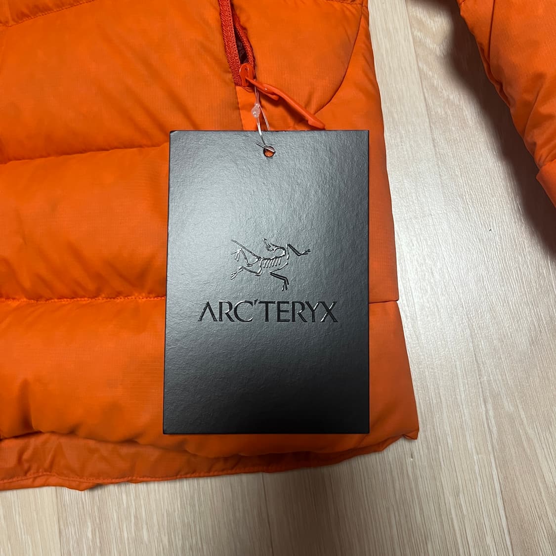 [새상품]아크테릭스 토륨 후디 페놈 패딩 L 상품이미지3