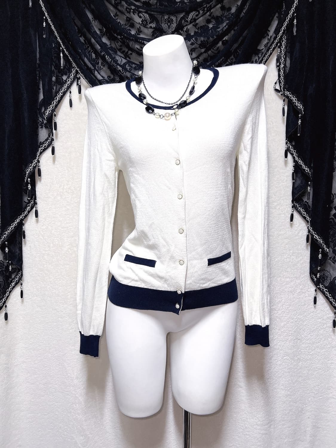 로맨틱갸루 로걀탑 베이직 진주 배색 니트가디건 러블리 페미닌 상품이미지1