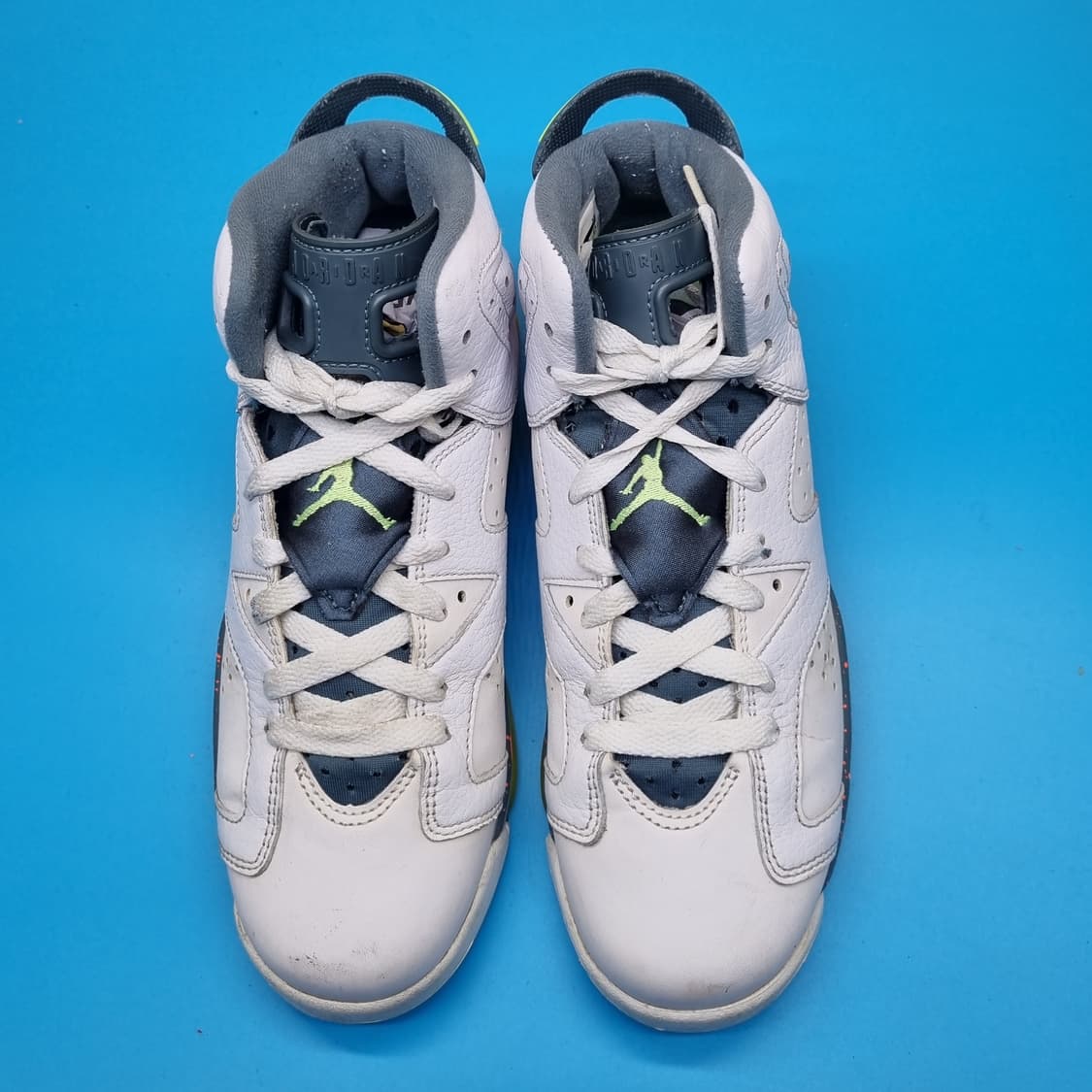 나이키 에어조던8 레트로피어스 농구화 240 상품이미지2