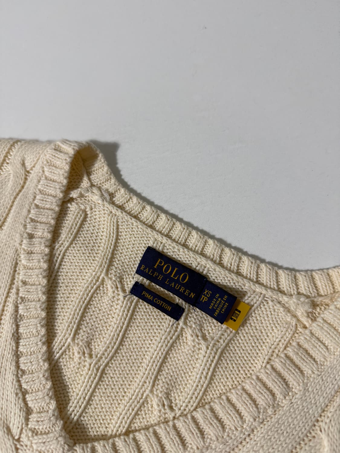 폴로 랄프로렌 신형 QR라벨 아이보리 V넥 케이블 니트 상품이미지3
