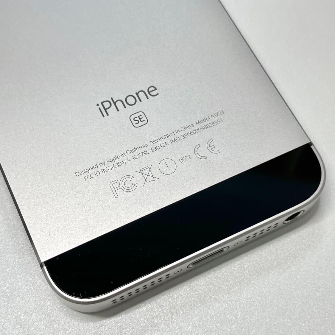 아이폰se 스페이스그레이 128GB 상품이미지2