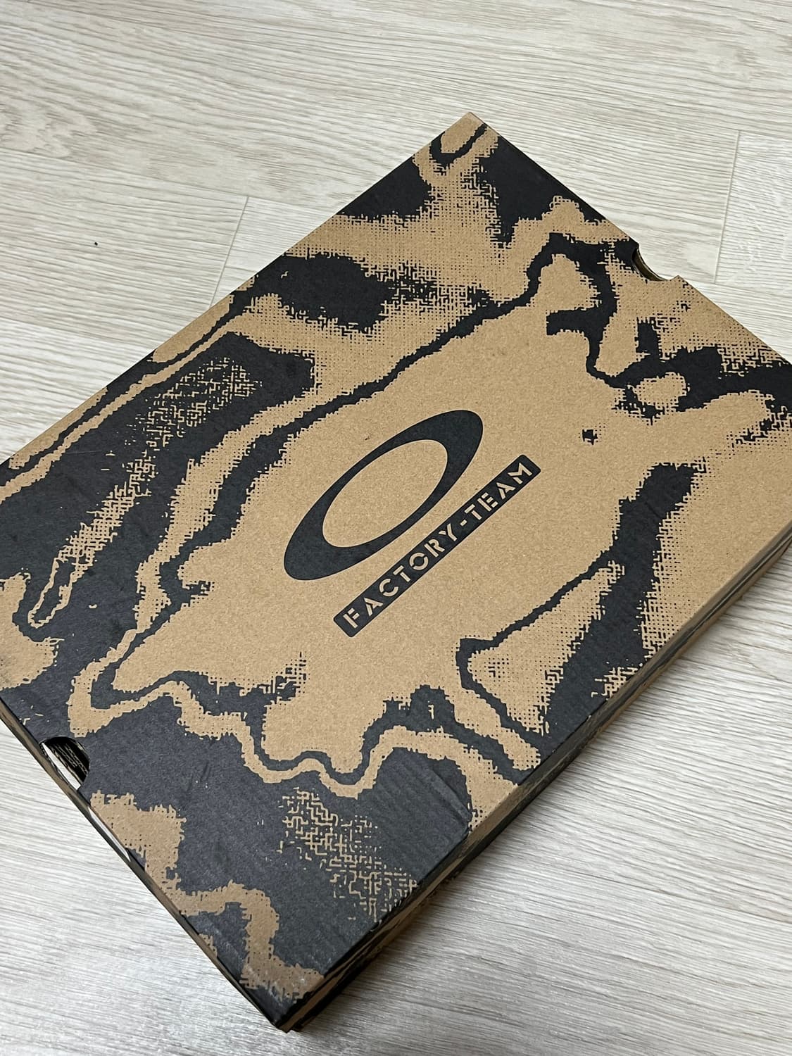 오클리 팩토리팀 X 브레인데드 플래시 화이트 버치 275사이즈 새거팝니다 상품이미지3