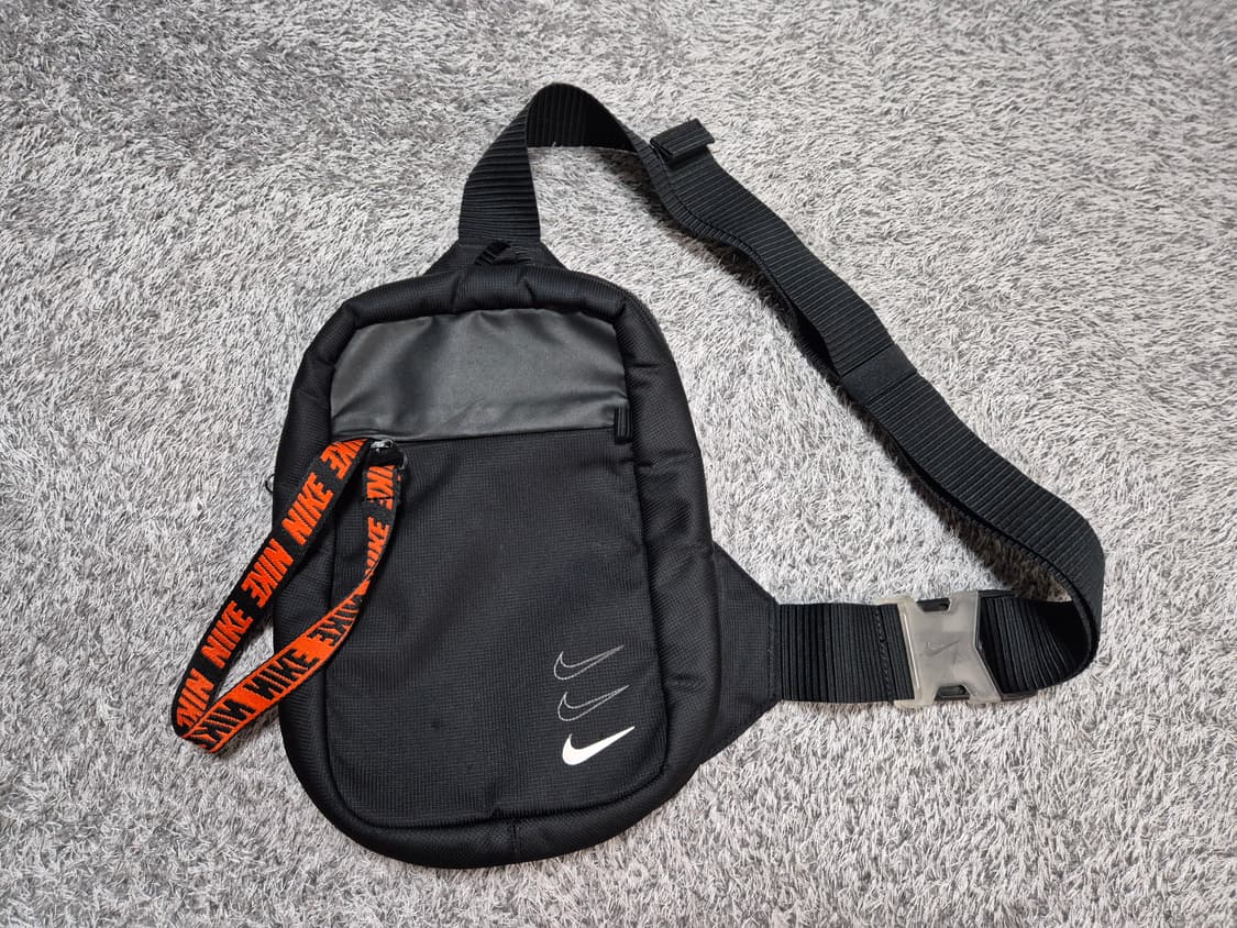 나이키 에센셜 힙팩 상품이미지1