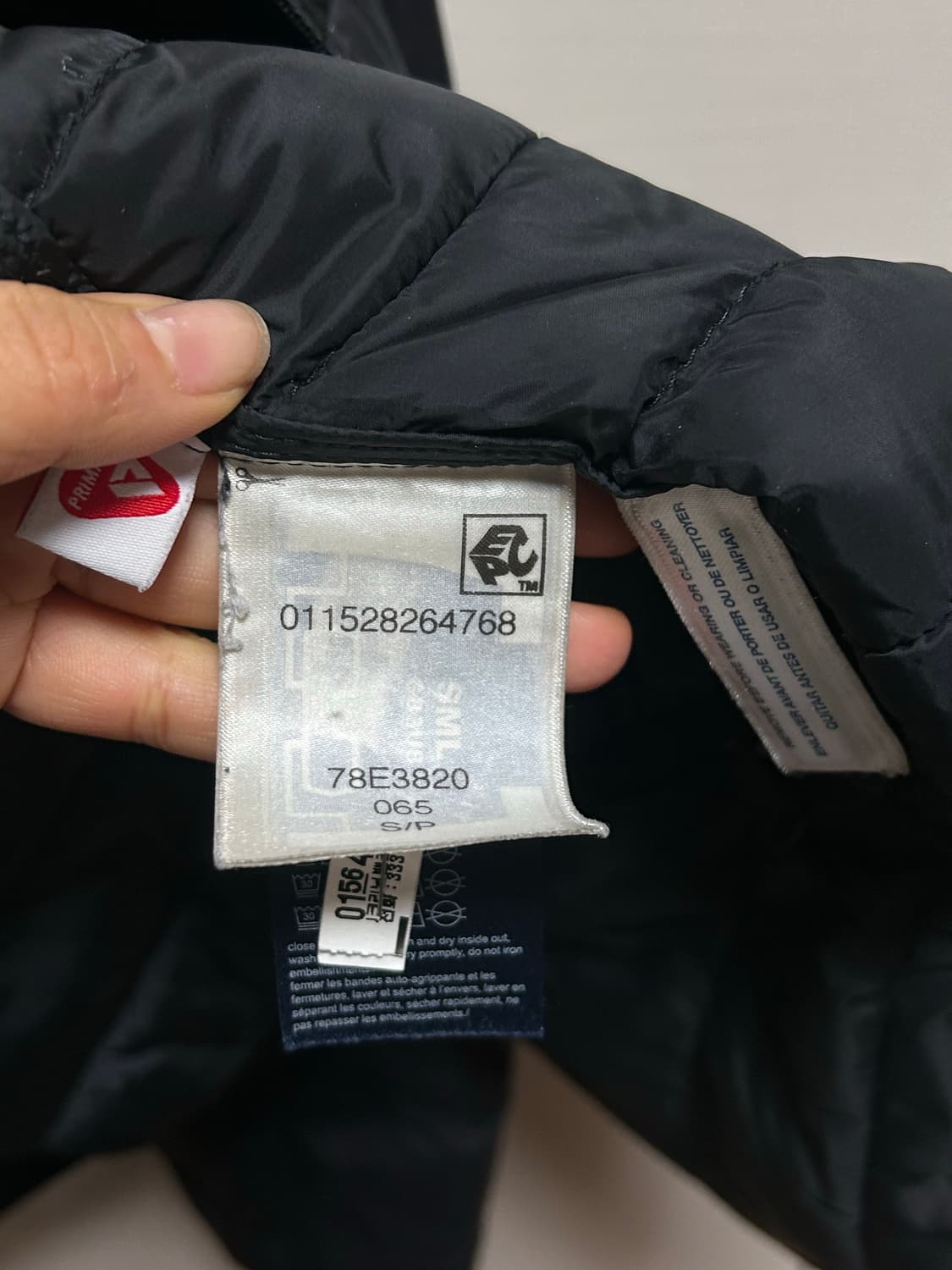 타미힐피거 블랙 경량 패딩 / 실측 110 상품이미지4