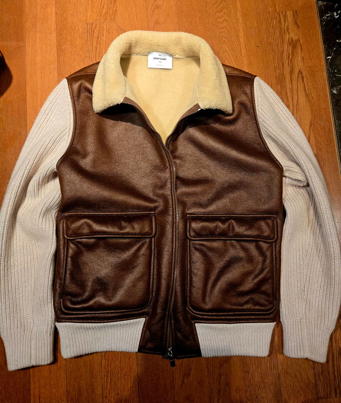 그란싸소 니트 슬리브 가죽 하이브리드 자켓 니트패딩 상품이미지1