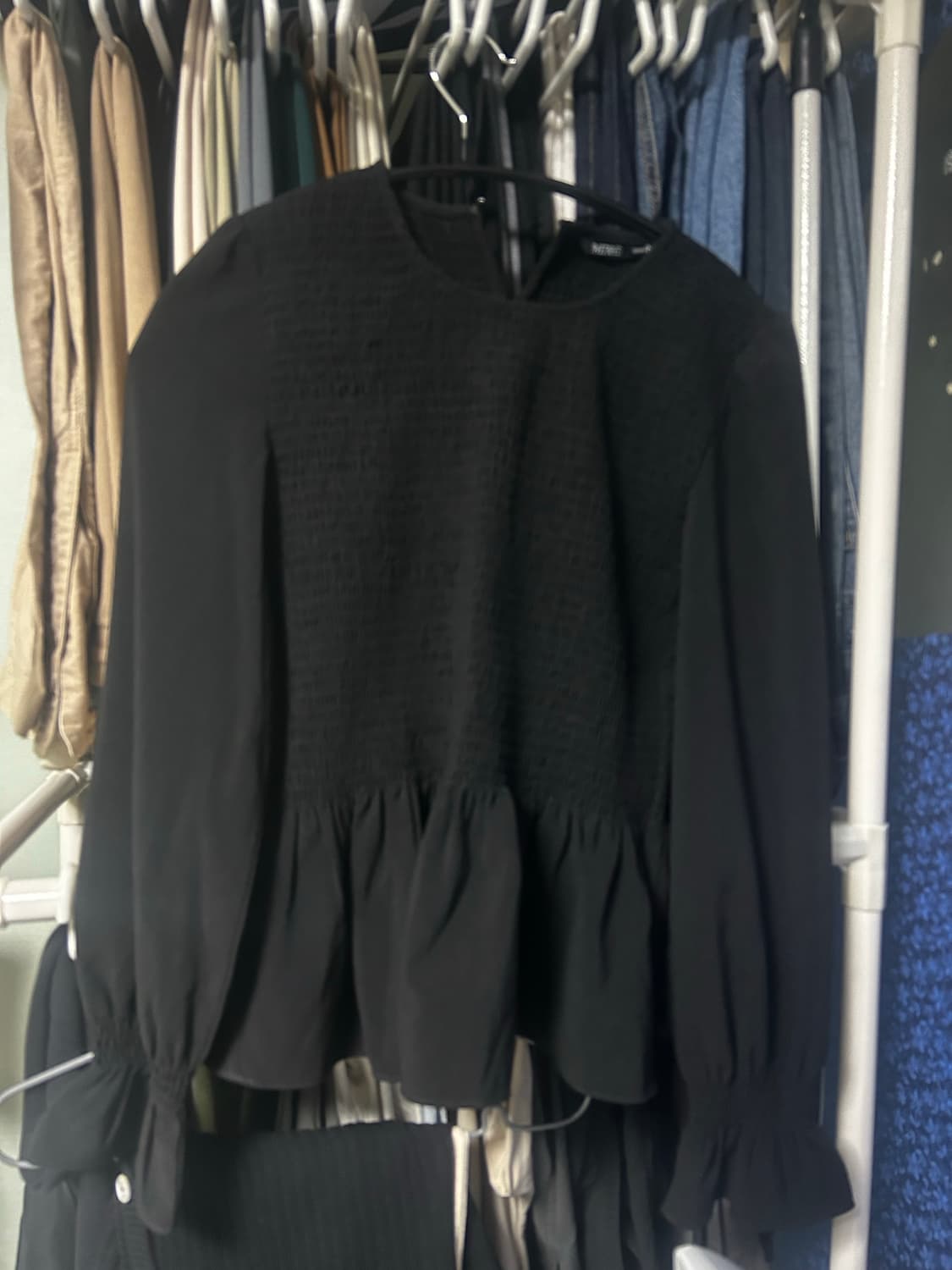 미쏘 블랙 프릴 블라우스 S 상품이미지1