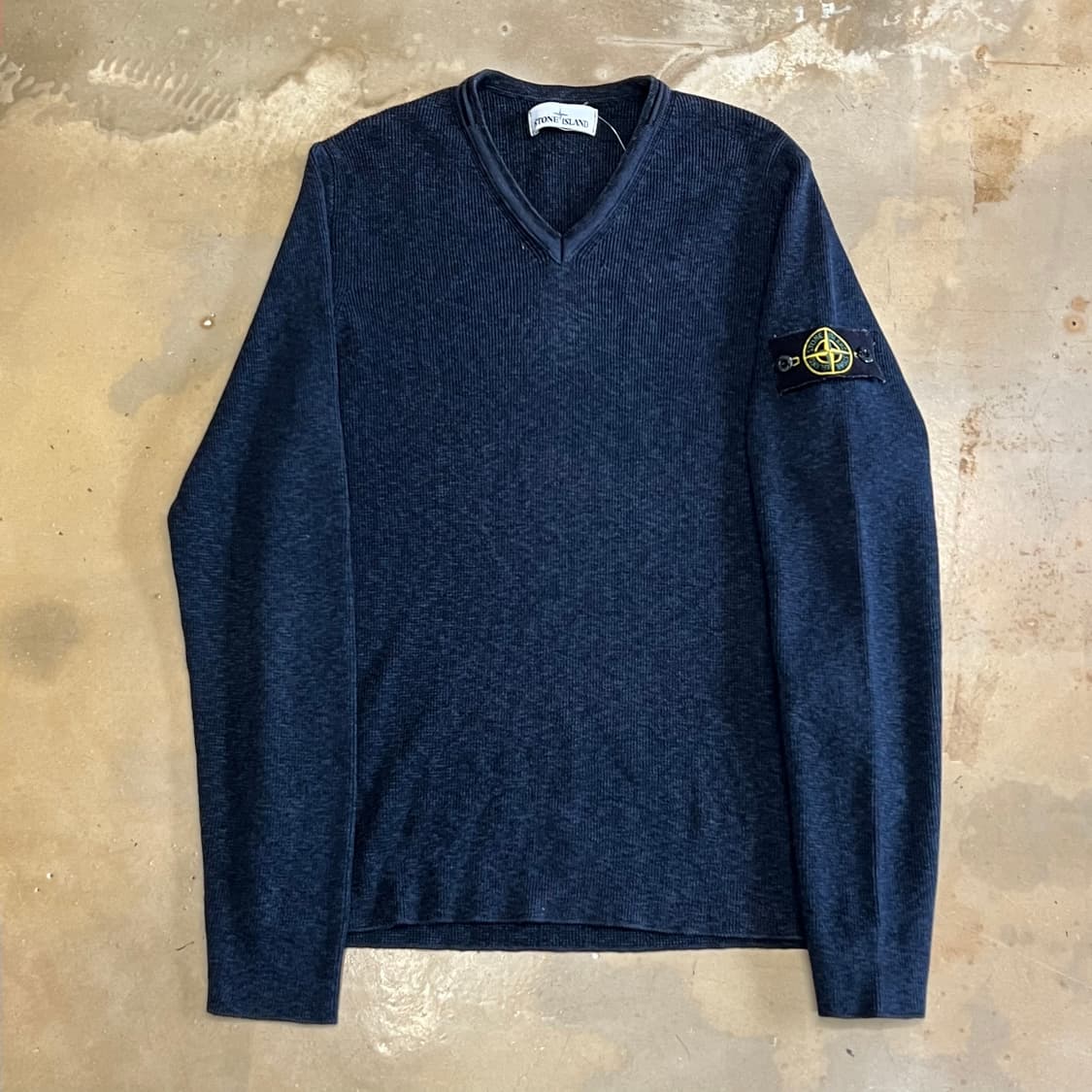 100 스톤아일랜드 패치와펜 브이넥 니트 상품이미지2