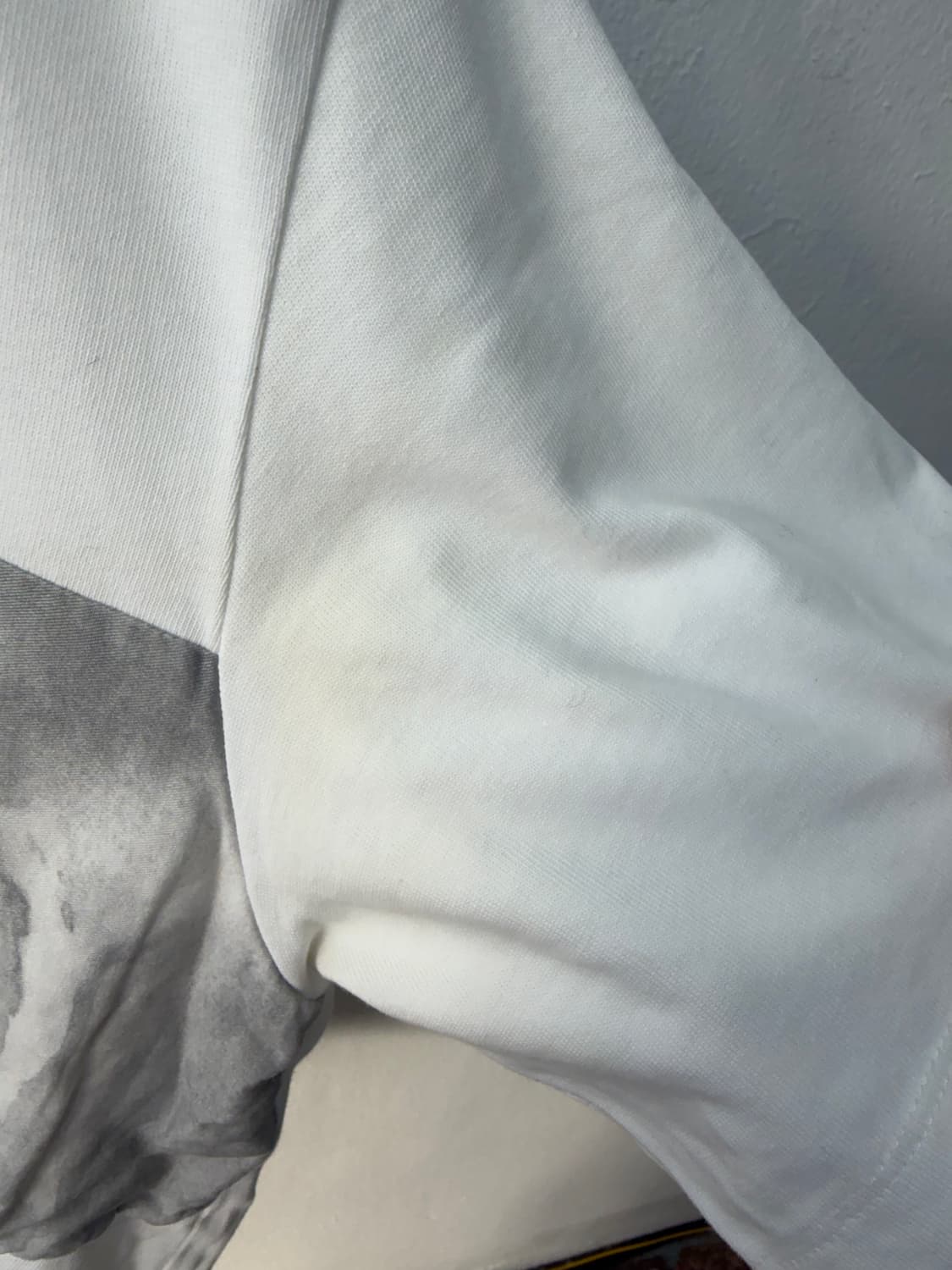 정품) Theory 띠어리 남성 흰색 반팔 티셔츠 XL 상품이미지5