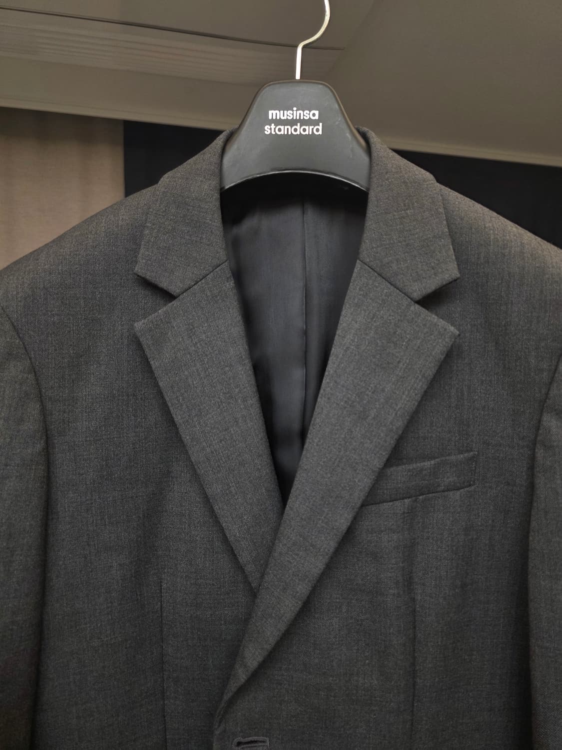 무신사스탠다드 / 울 블렌드 릴렉스드 베이식 블레이저 [미디엄그레이] / 상품이미지2