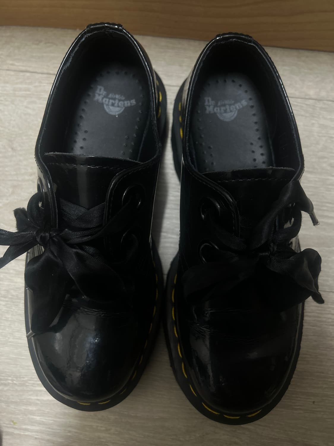 닥터마틴 홀리 250 상품이미지1
