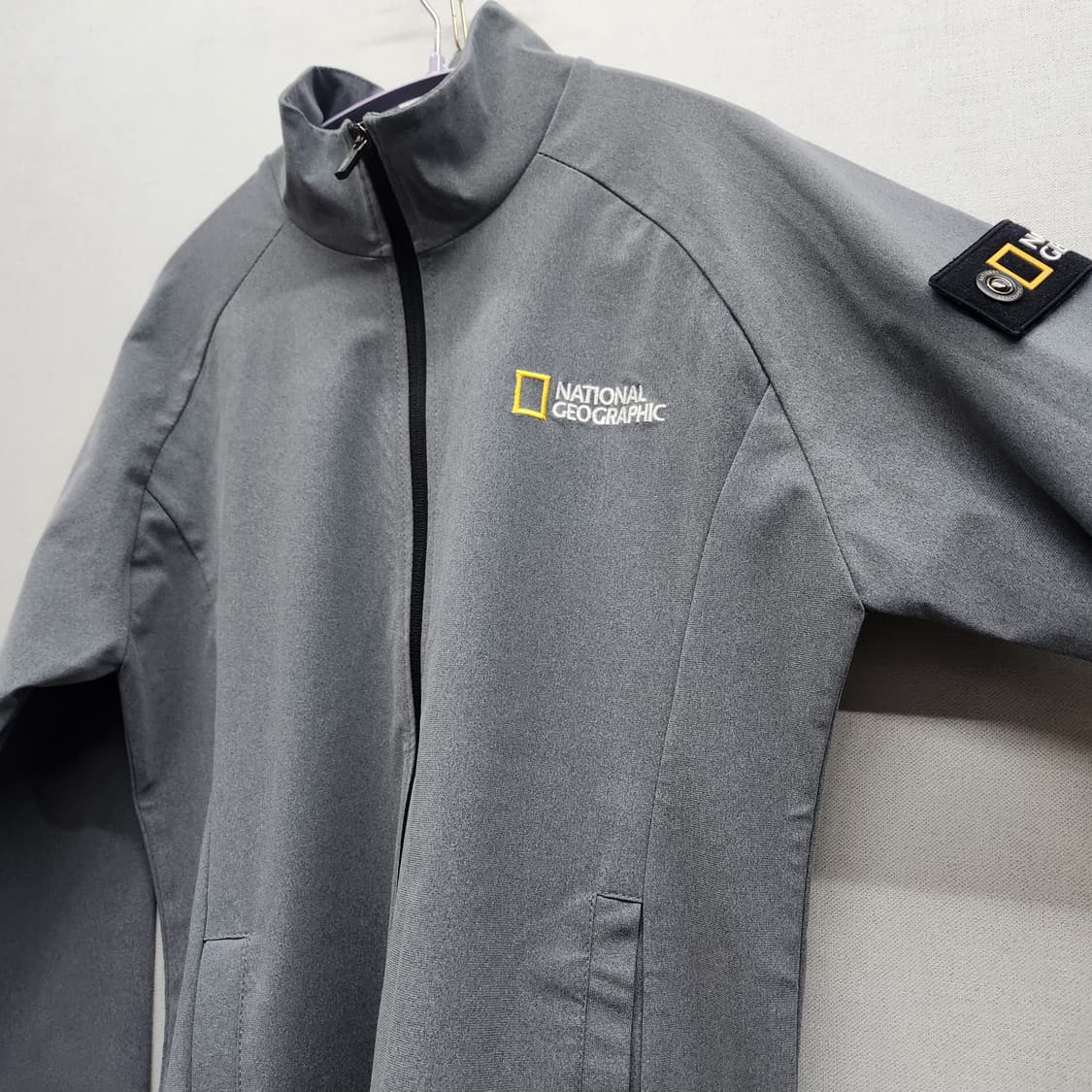 내셔널지오그래픽 백로고/와펜 트랙탑 S(M) 상품이미지4