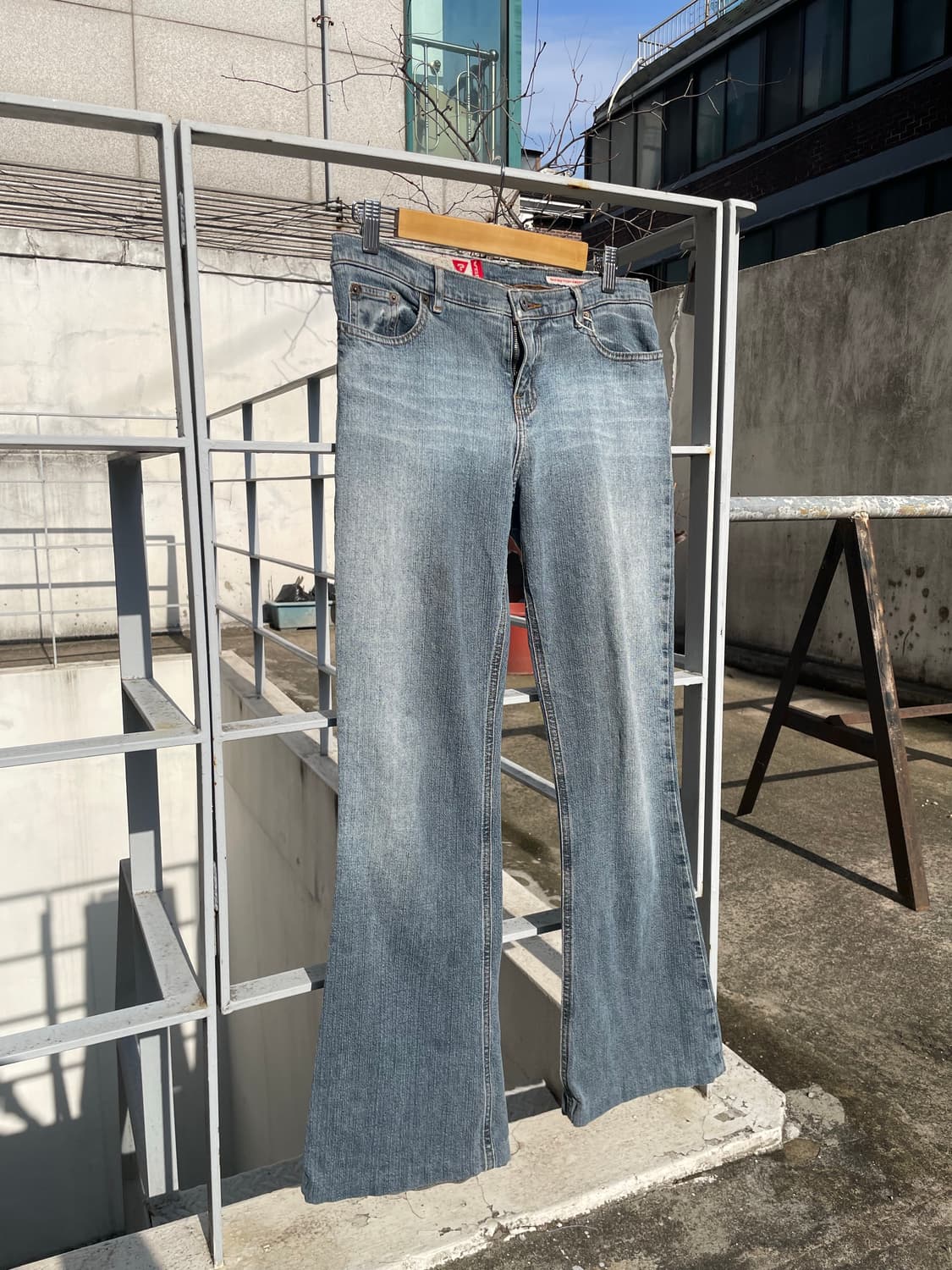 빈티지 guess 미니멀 부츠컷 데님팬츠 상품이미지1