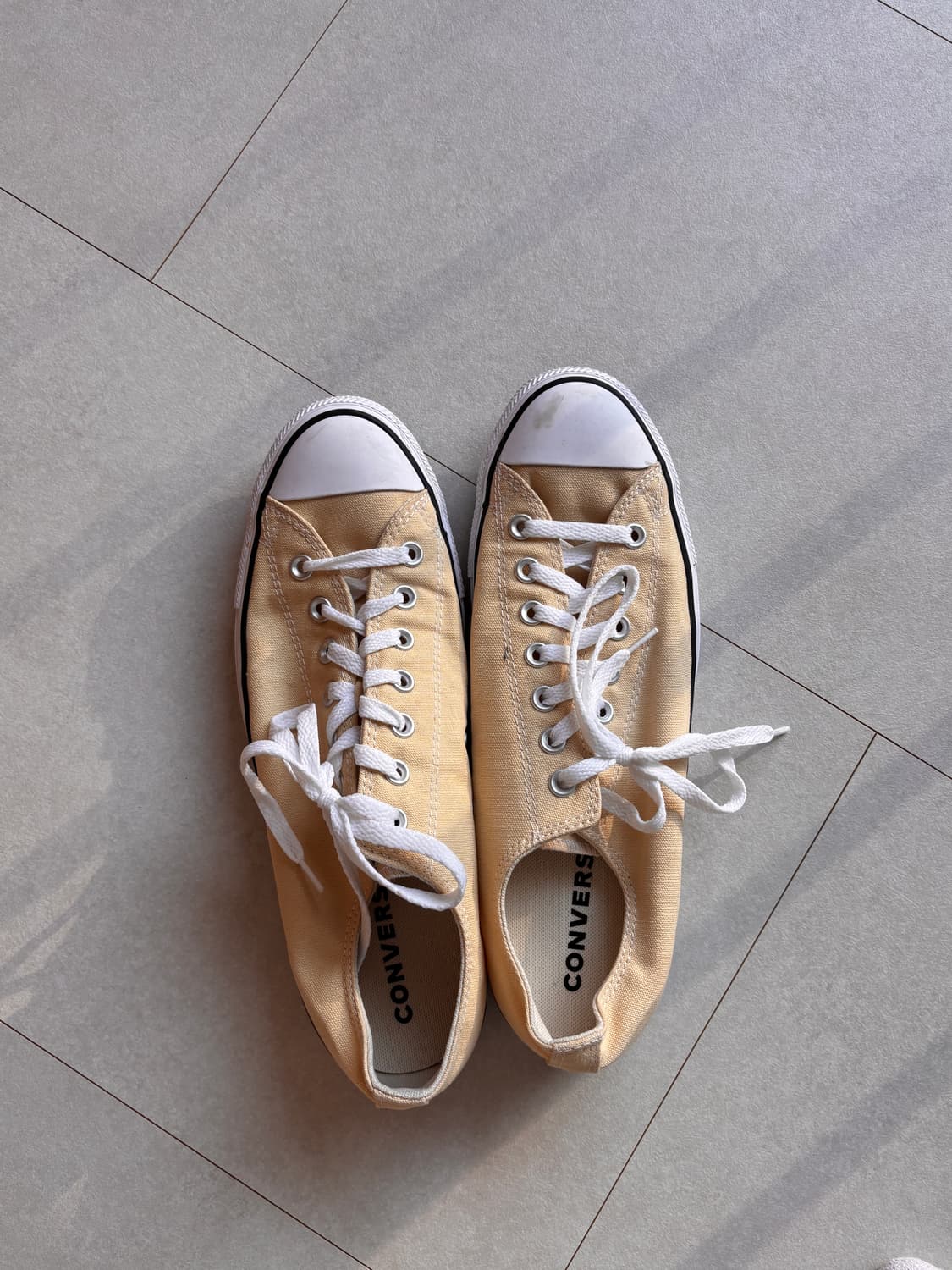 바랜 베이지 무드 그대로. 빈티지핏 딱 되는 올스타 로우 290 상품이미지3