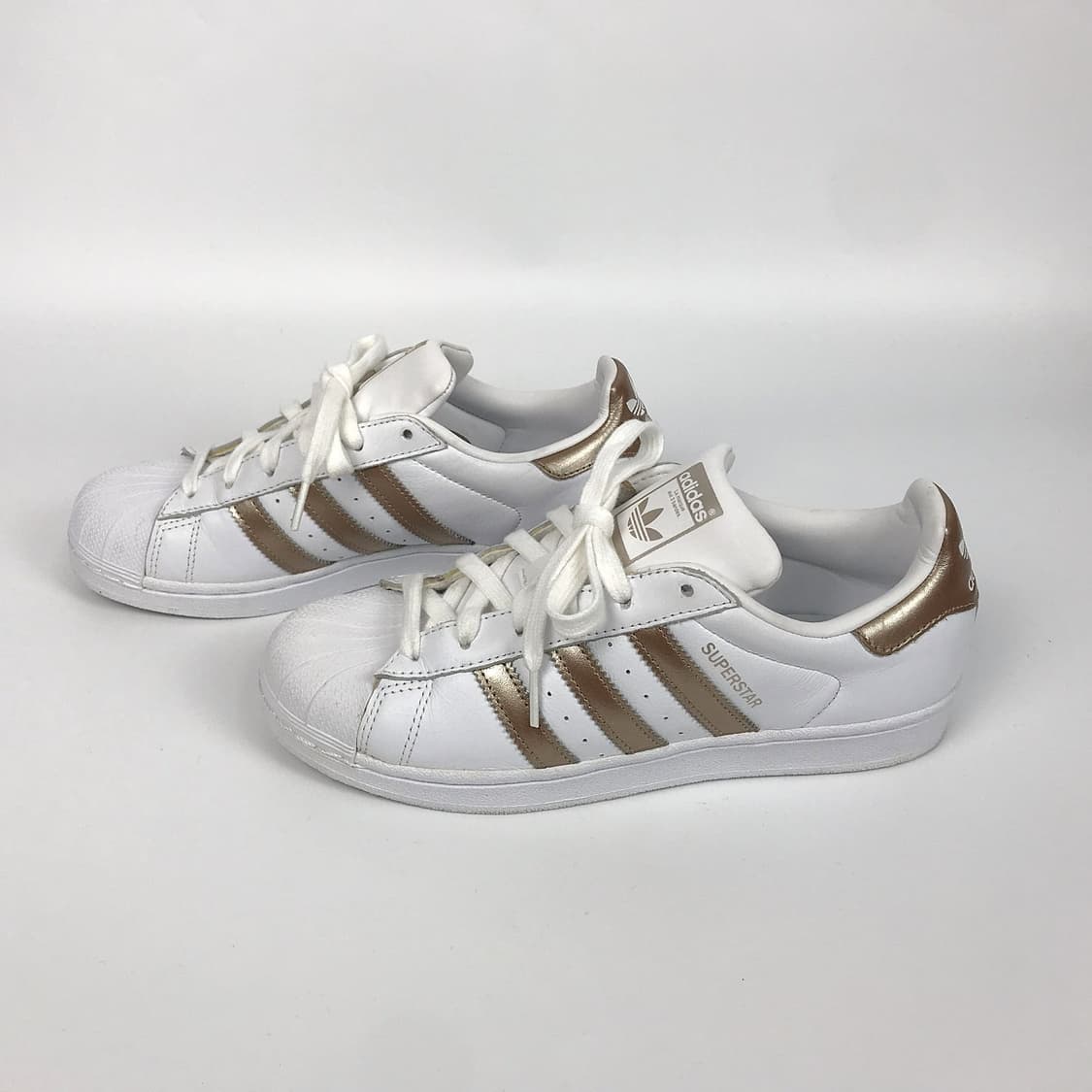 아디다스 슈퍼스타 사이버 메탈릭 스니커즈 신발 여성250 (255) 상품이미지5