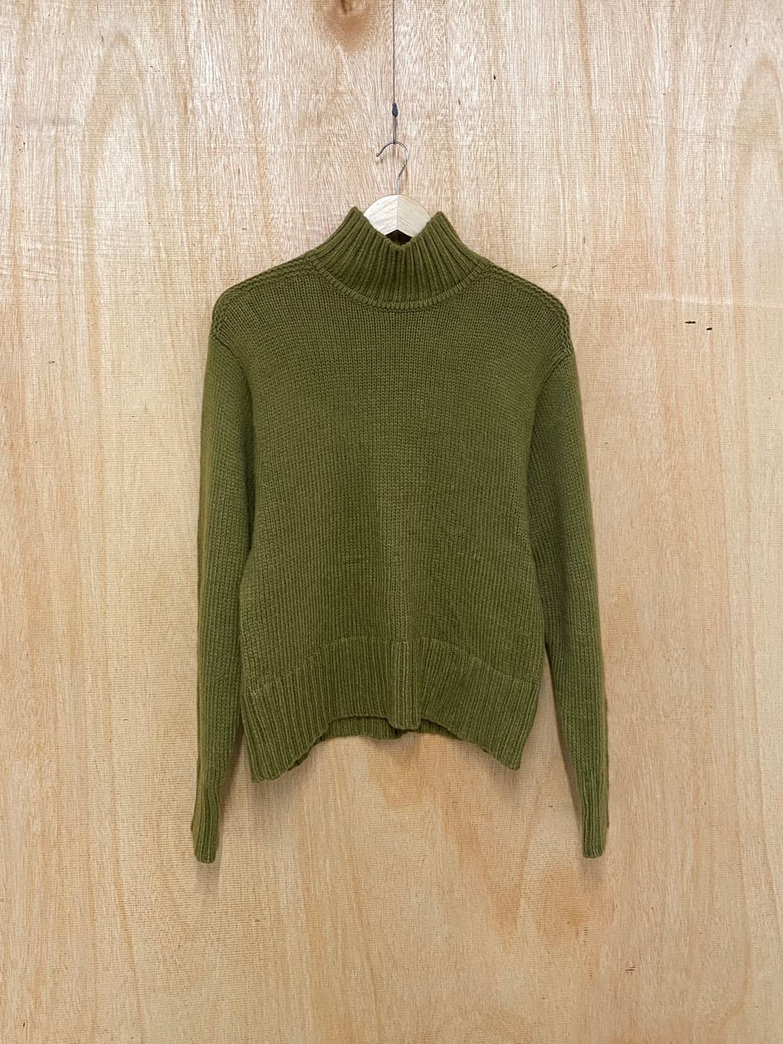JW ANDERSON x UNIQLO turtleneck knit 상품이미지1
