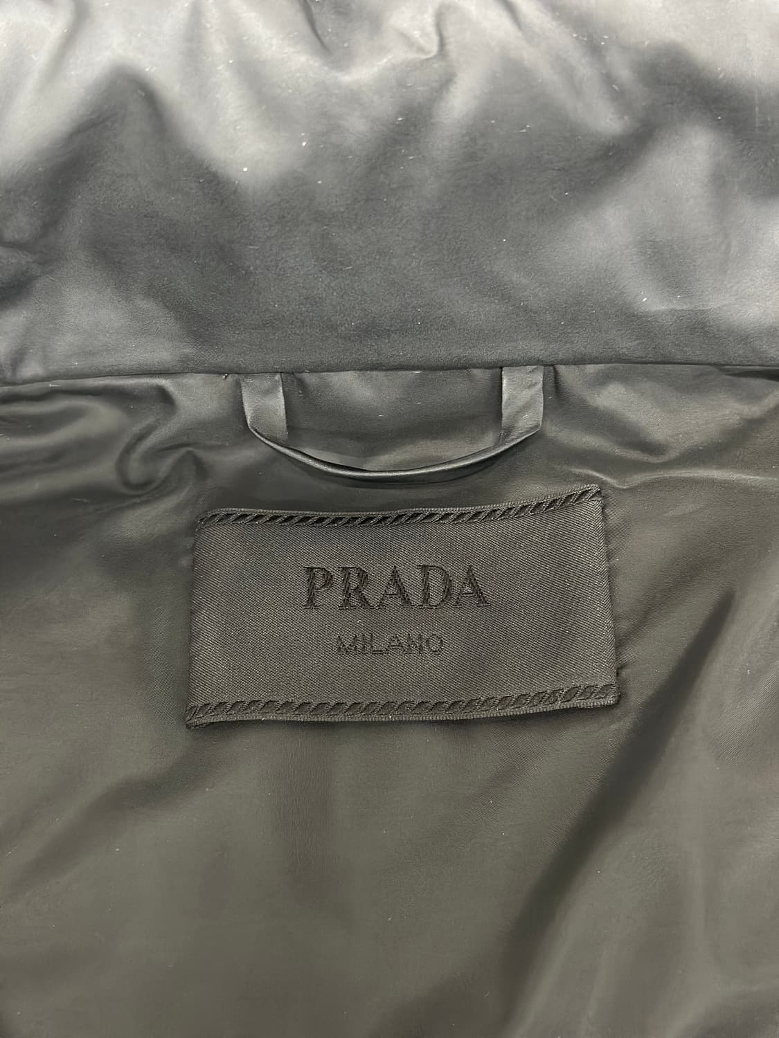 (52) 프라다 트라이앵글 로고 다운 패딩 상품이미지6