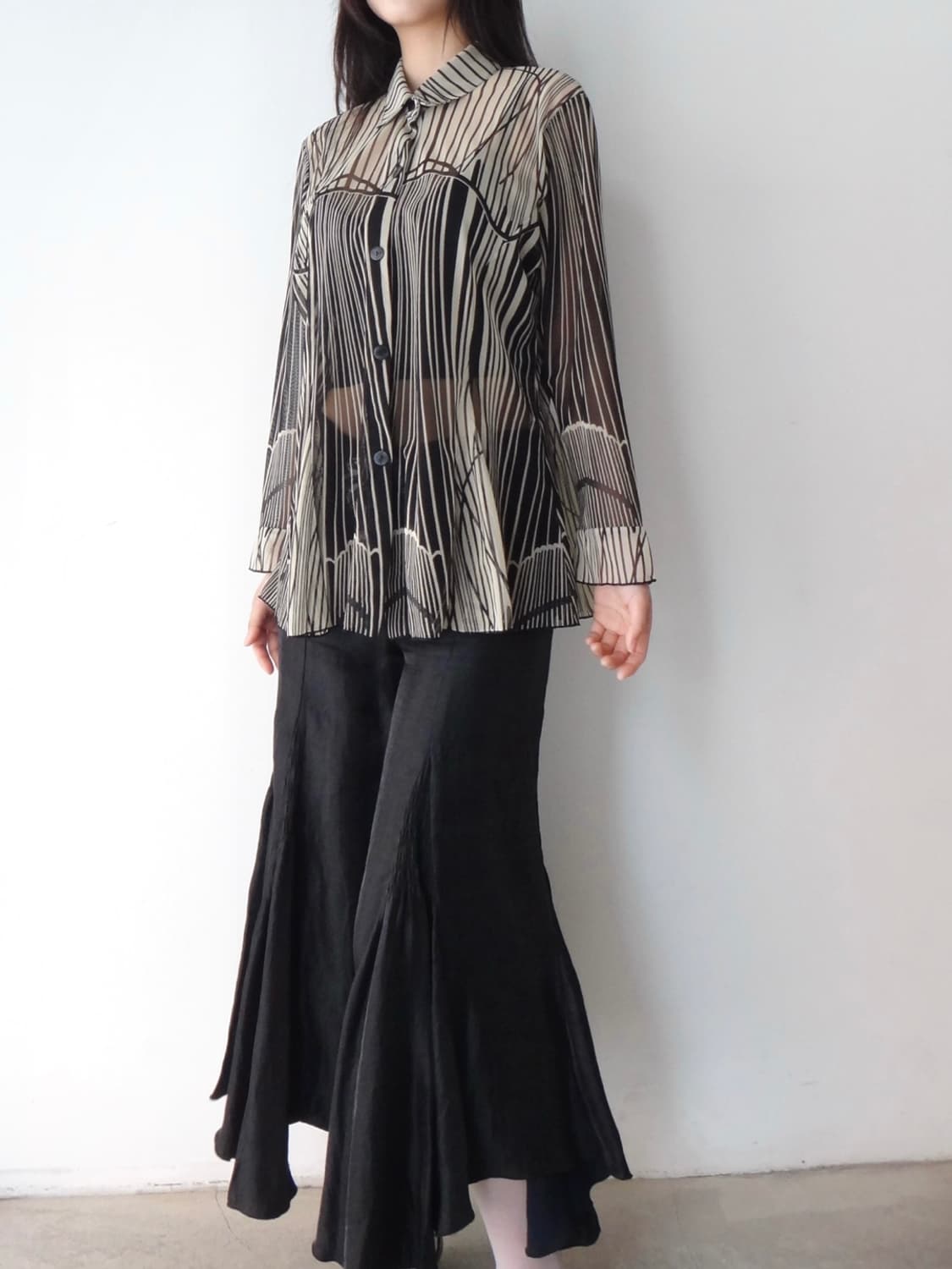 Sheer stripe shirt / black 상품이미지5