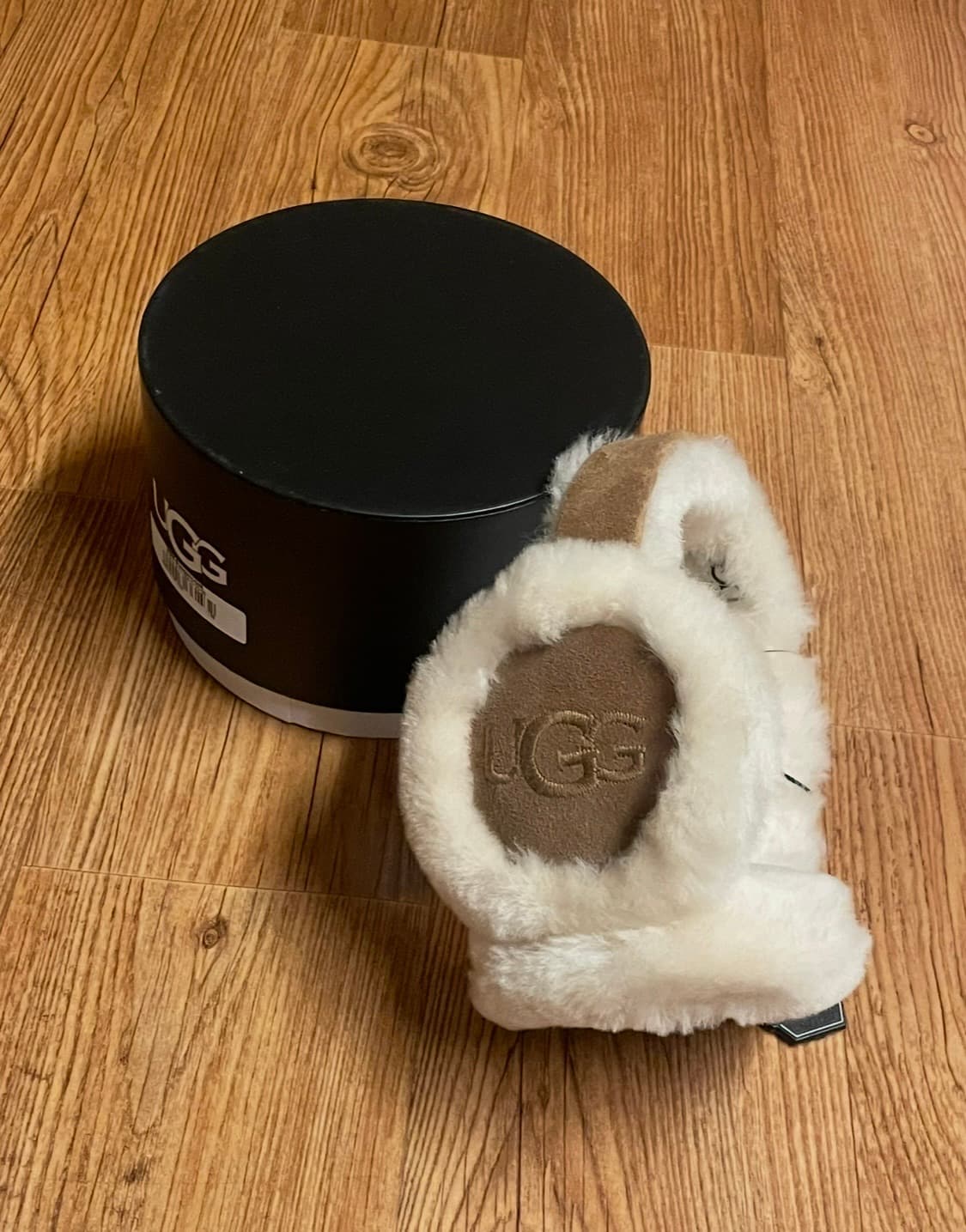 어그 이어머프 체스트넛 새상품 상품이미지1