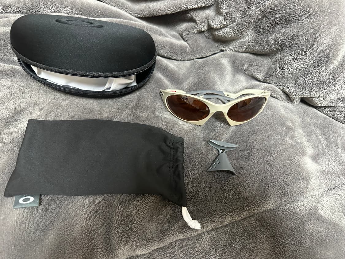 오클리 플란타리스 매트 샌드 프레임 프리즘 브라운 판매 상품이미지1