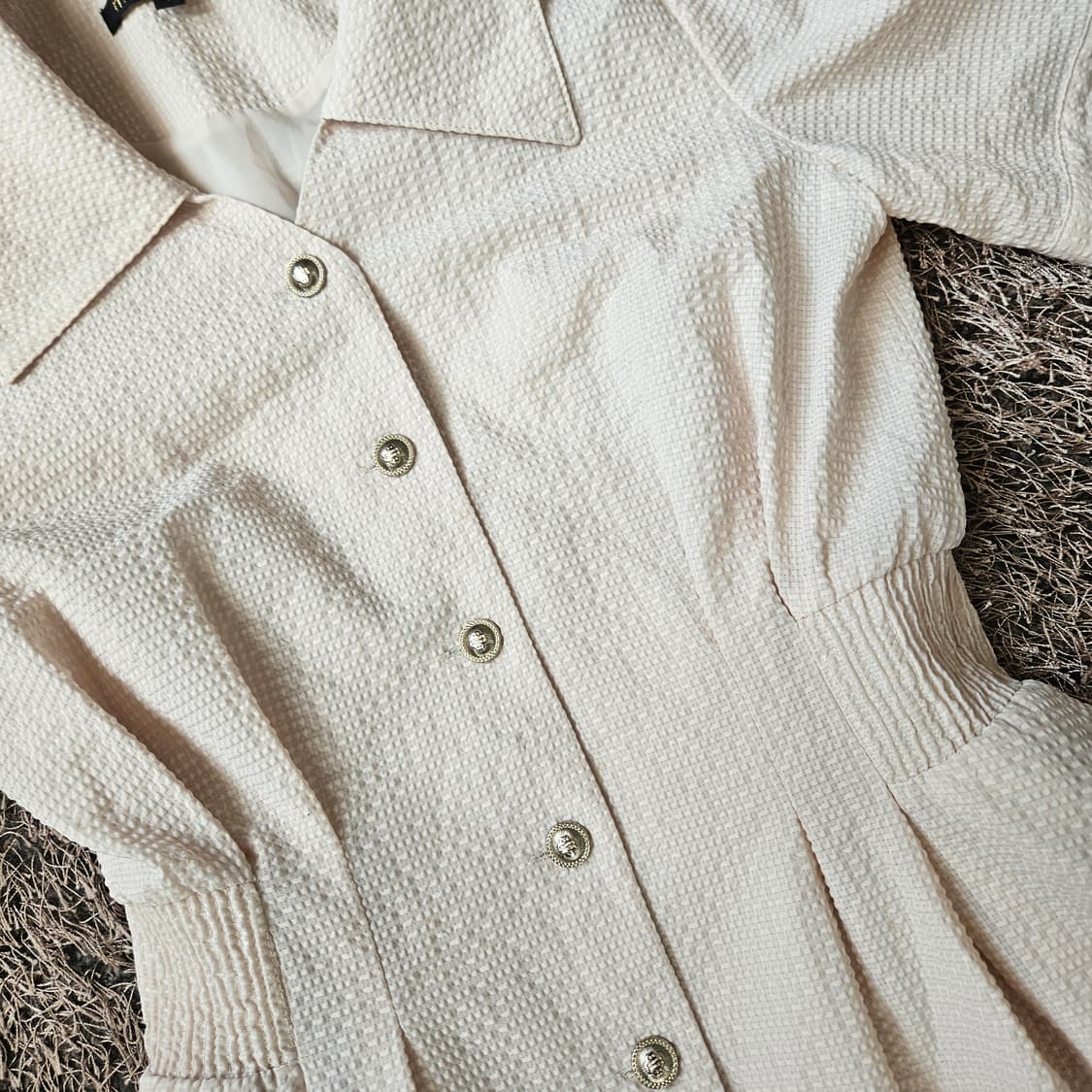 마쥬(Maje) 22ss 엠보 카라넥 롱 원피스 1size 상품이미지4