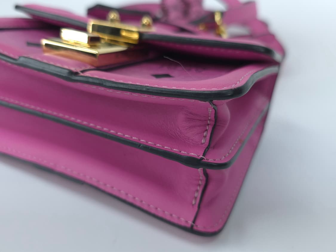 MCM 엠씨엠 비세토스 미니 트레이시 곰인형 키링 사첼백 핑크
 상품이미지7