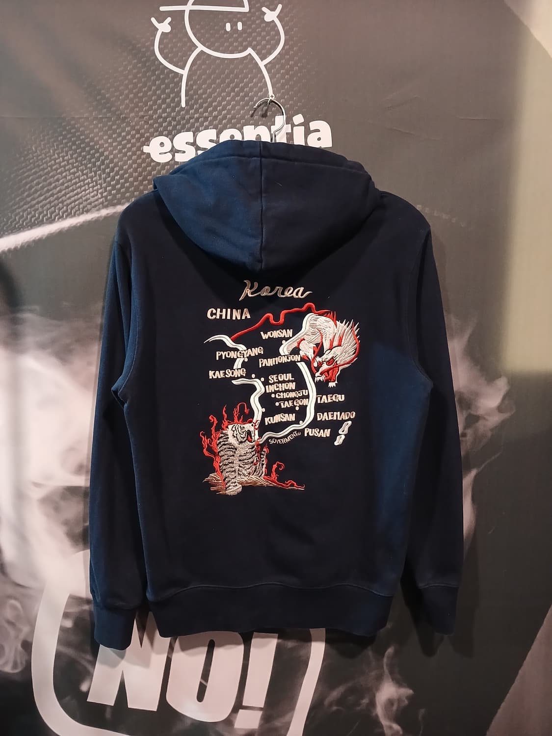 소버먼트 스카잔 자수 후드티 네이비 상품이미지2