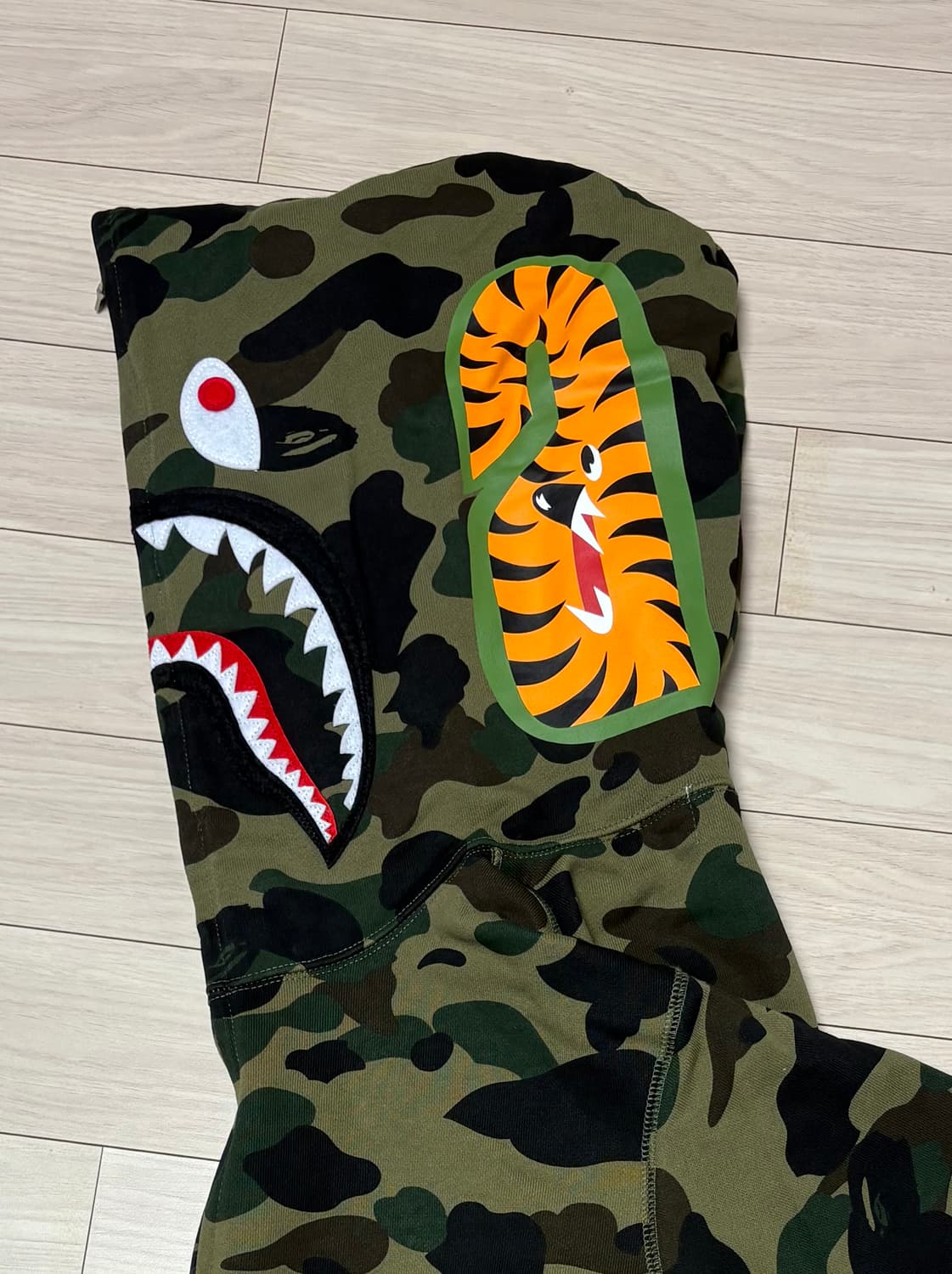 [M] 베이프 카모 샤크 후드집업 녹계 그린 상품이미지4