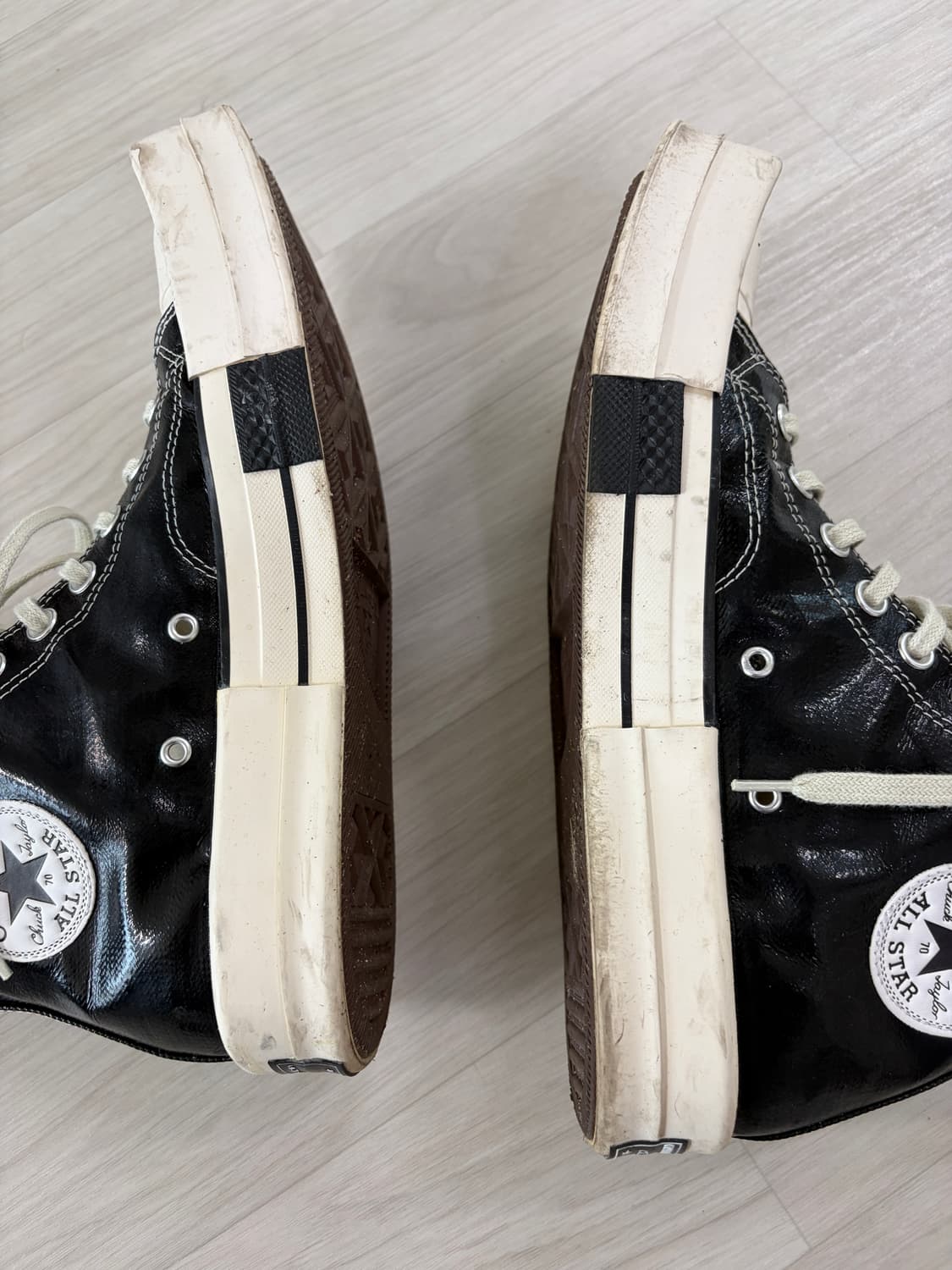 컨버스 다크쉐도우 터보다크 척 70 하이 블랙 래커드 데님 상품이미지3