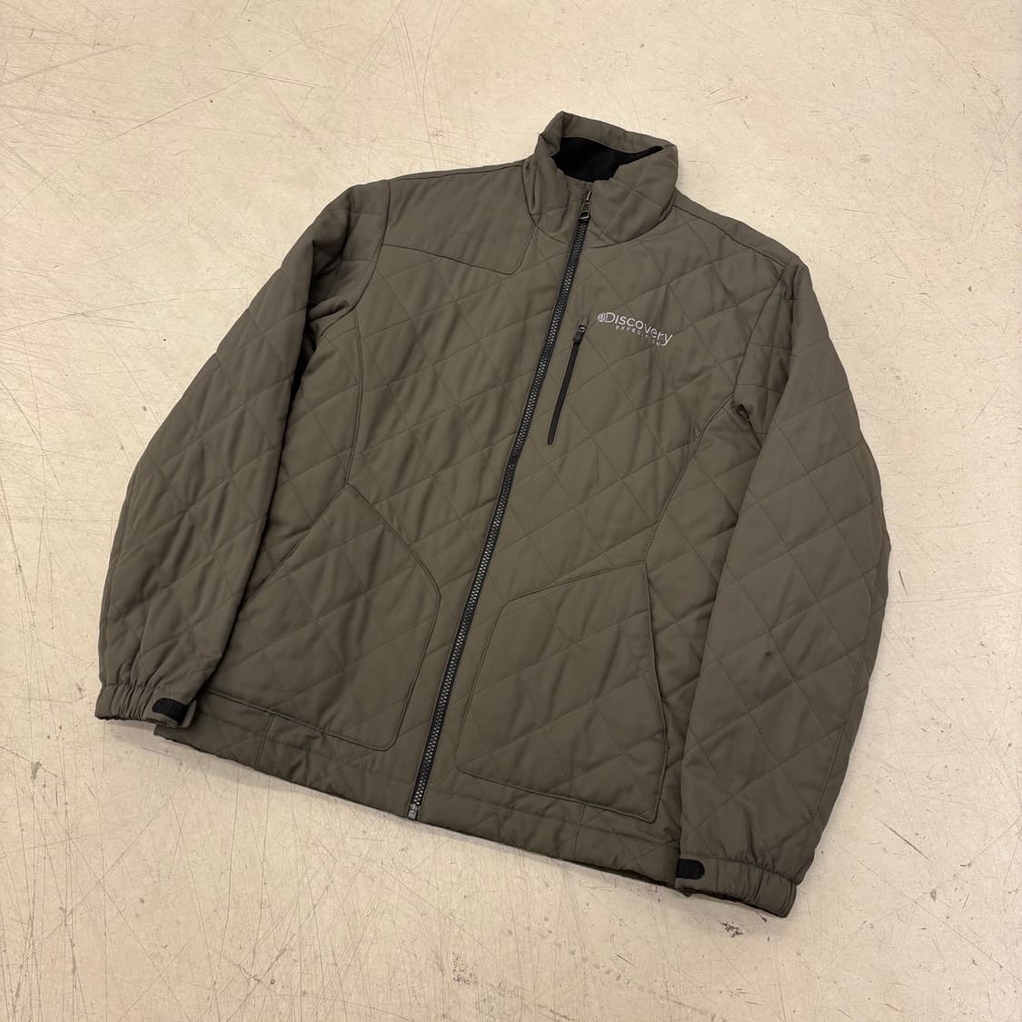 디스커버리 카키 누빔 점퍼 상품이미지1