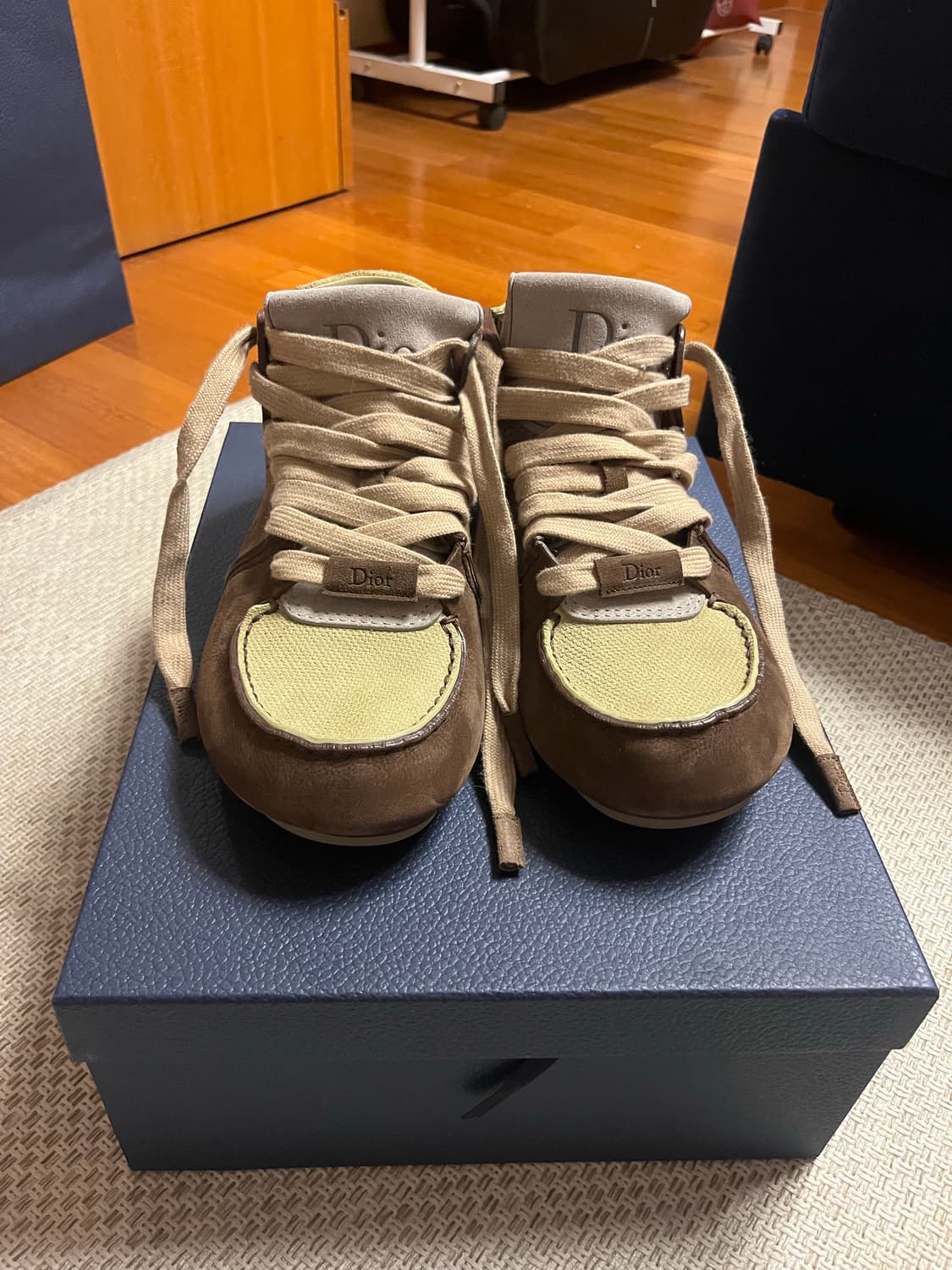 디올 조나단 앤더슨 로디  roadie 레이스업 부츠 43 브라운 상품이미지2