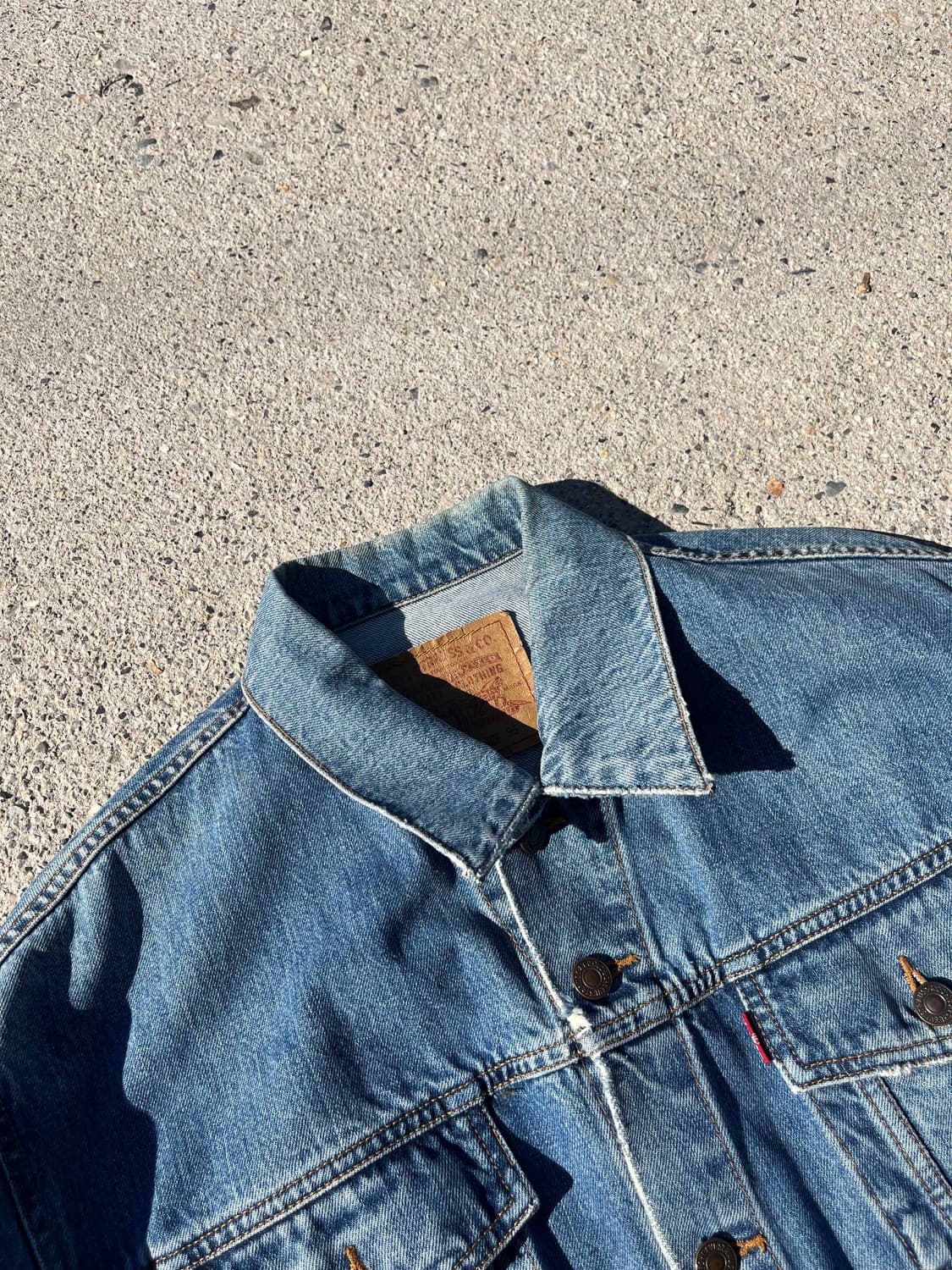 00s Levi's distressed denim jacket 상품이미지2