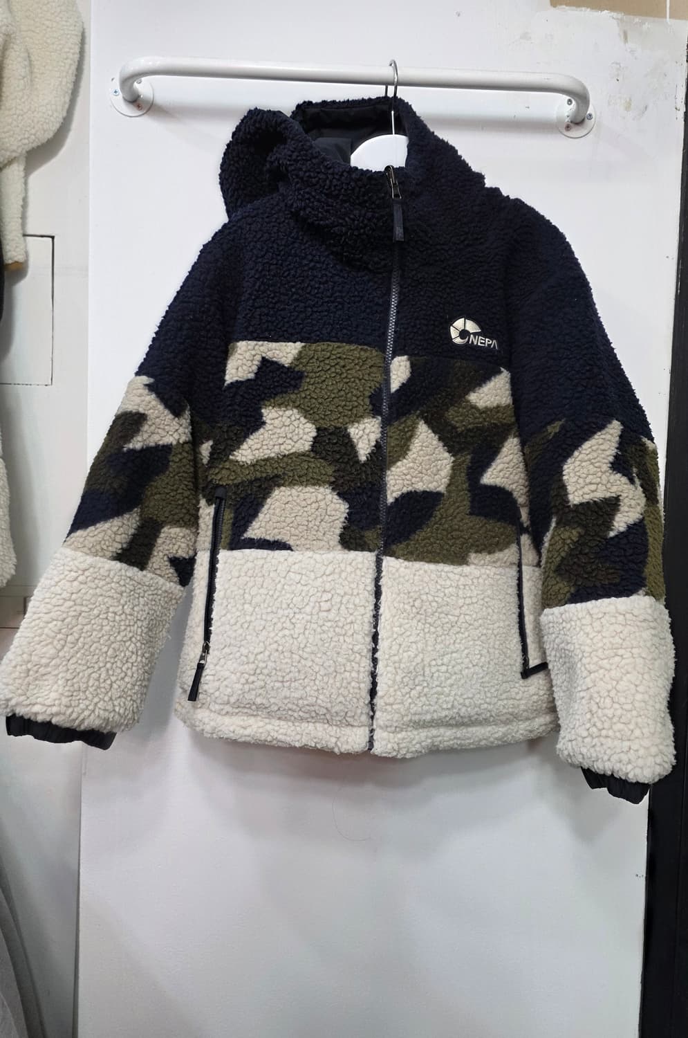 네파 여성 양면 구스 후리스 패딩 상품이미지1