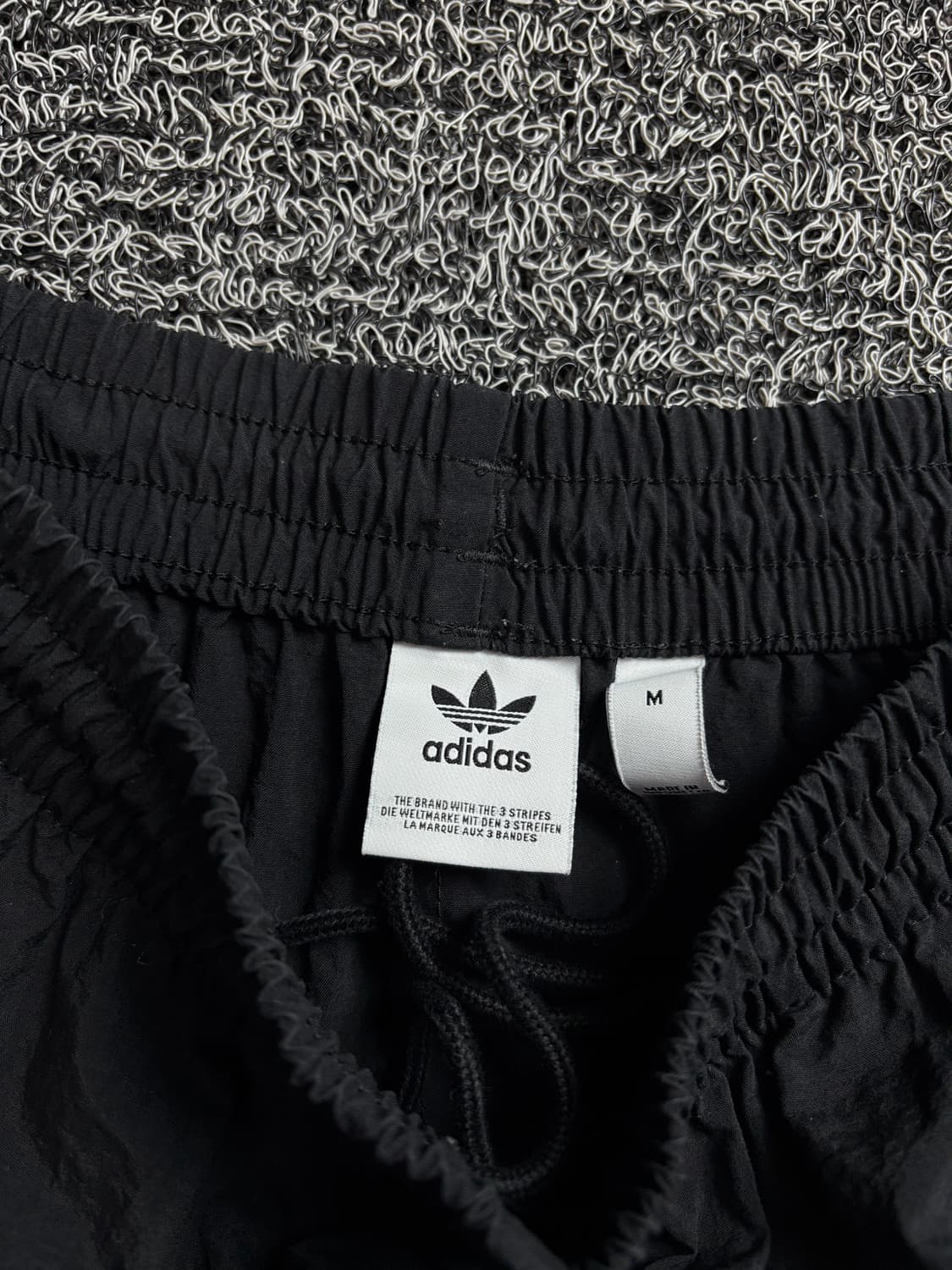 아디다스 트레포일 빅로고 나일론 우븐 트랙팬츠 1587 상품이미지3