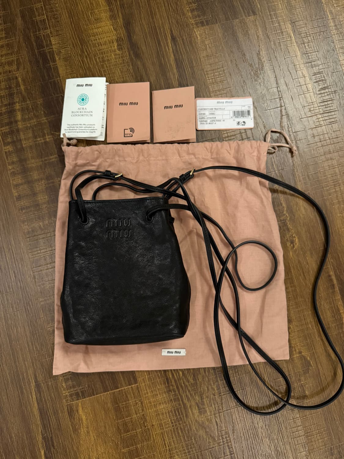 미우미우 나파레더 미니 버킷백 최저가 상품이미지8