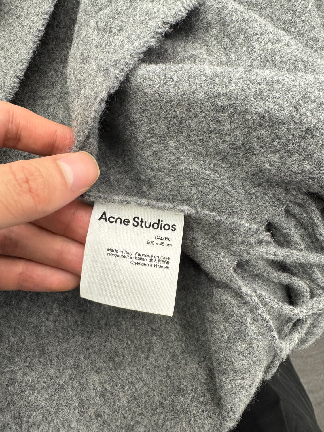 아크네스튜디오 울 프린지 스카프 상품이미지2