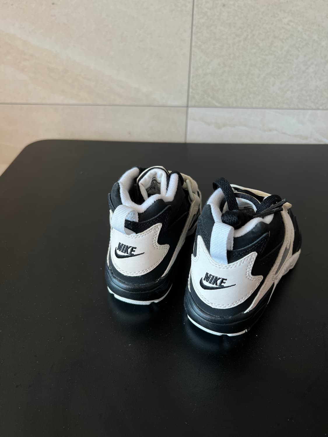 [165mm] 나이키 다이아몬드 터프 2 (블랙/화이트) no 상품이미지3