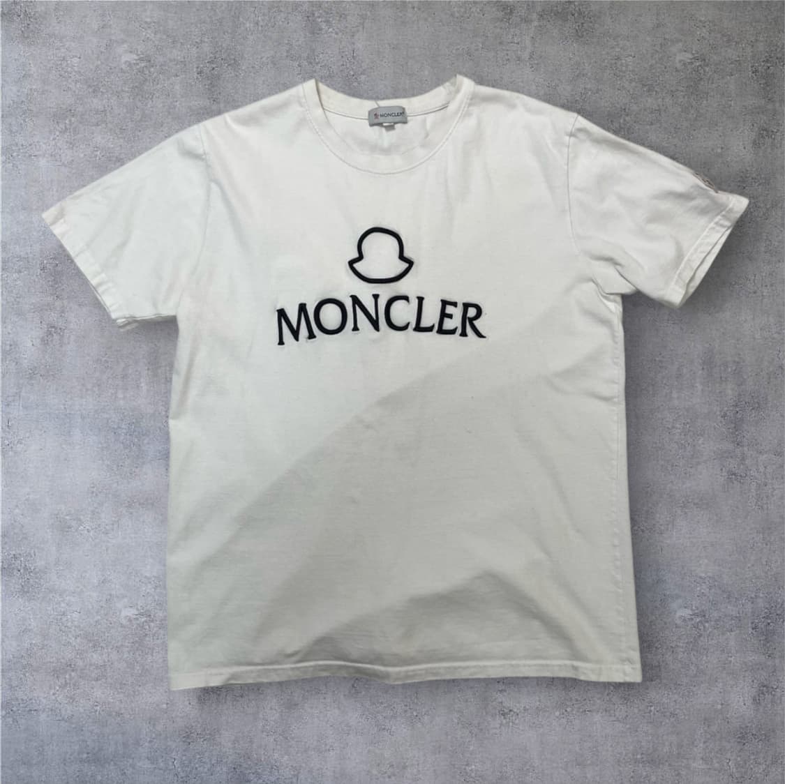 몽클레어 Moncler 화이트 자수 로고 반팔 티셔츠 XL 상품이미지1