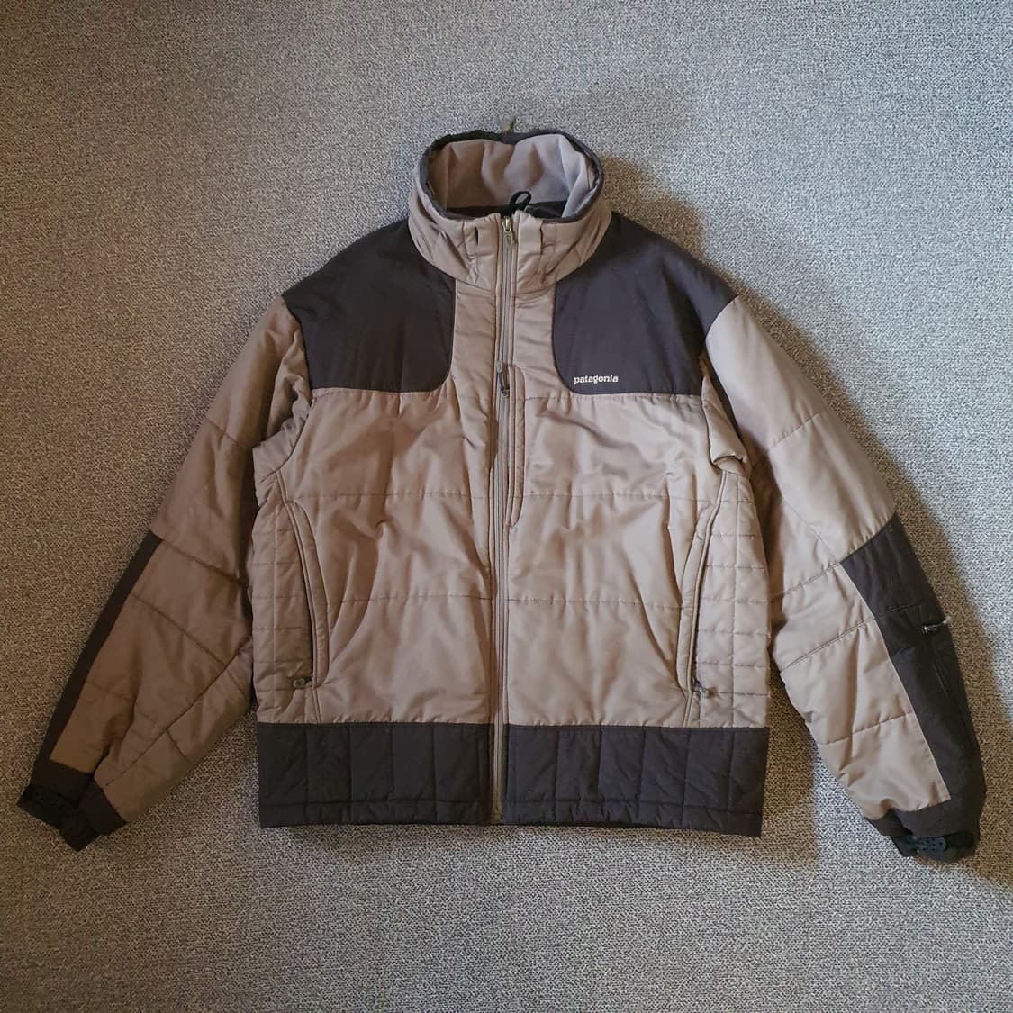 파타고니아 퍼프 라이더 자켓  상품이미지1