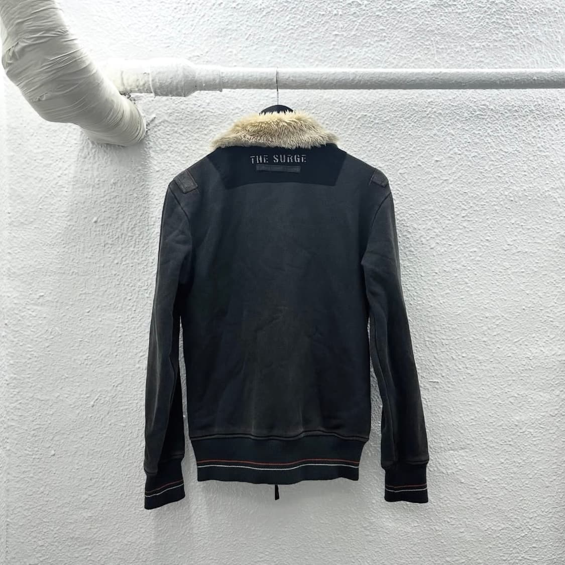Avirex grunge flight fur jacket 상품이미지6